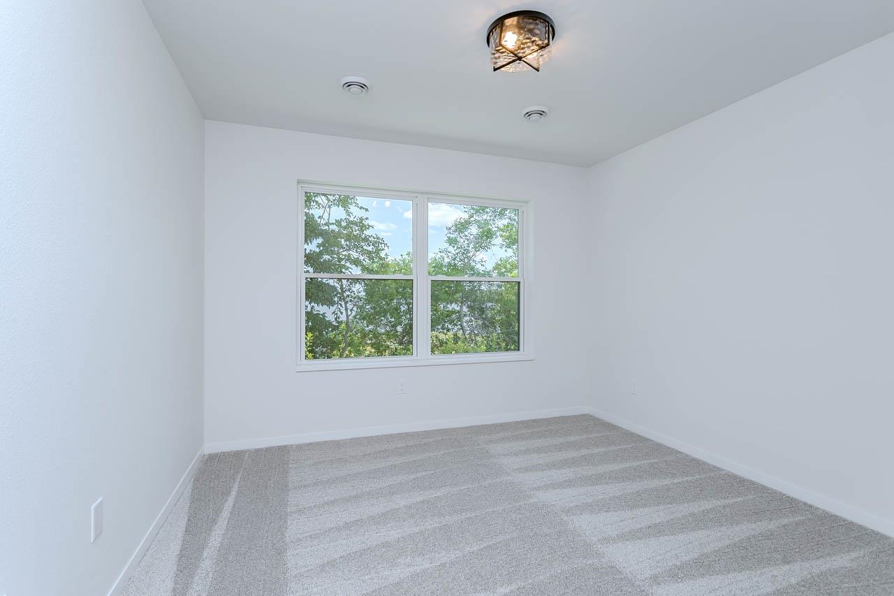 1390 Park Drive Property Photo 29