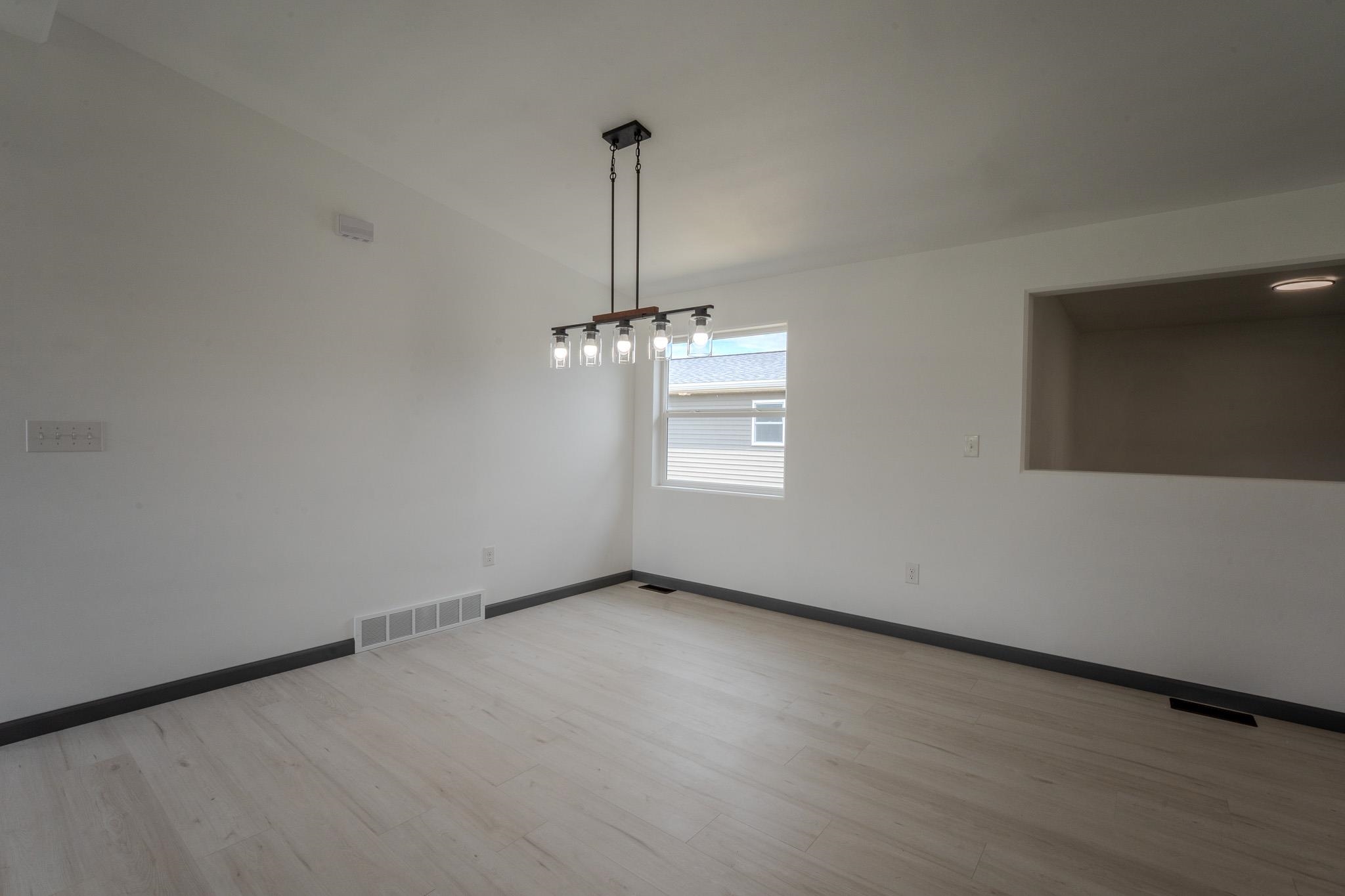 604b Eugene Street Property Photo 5