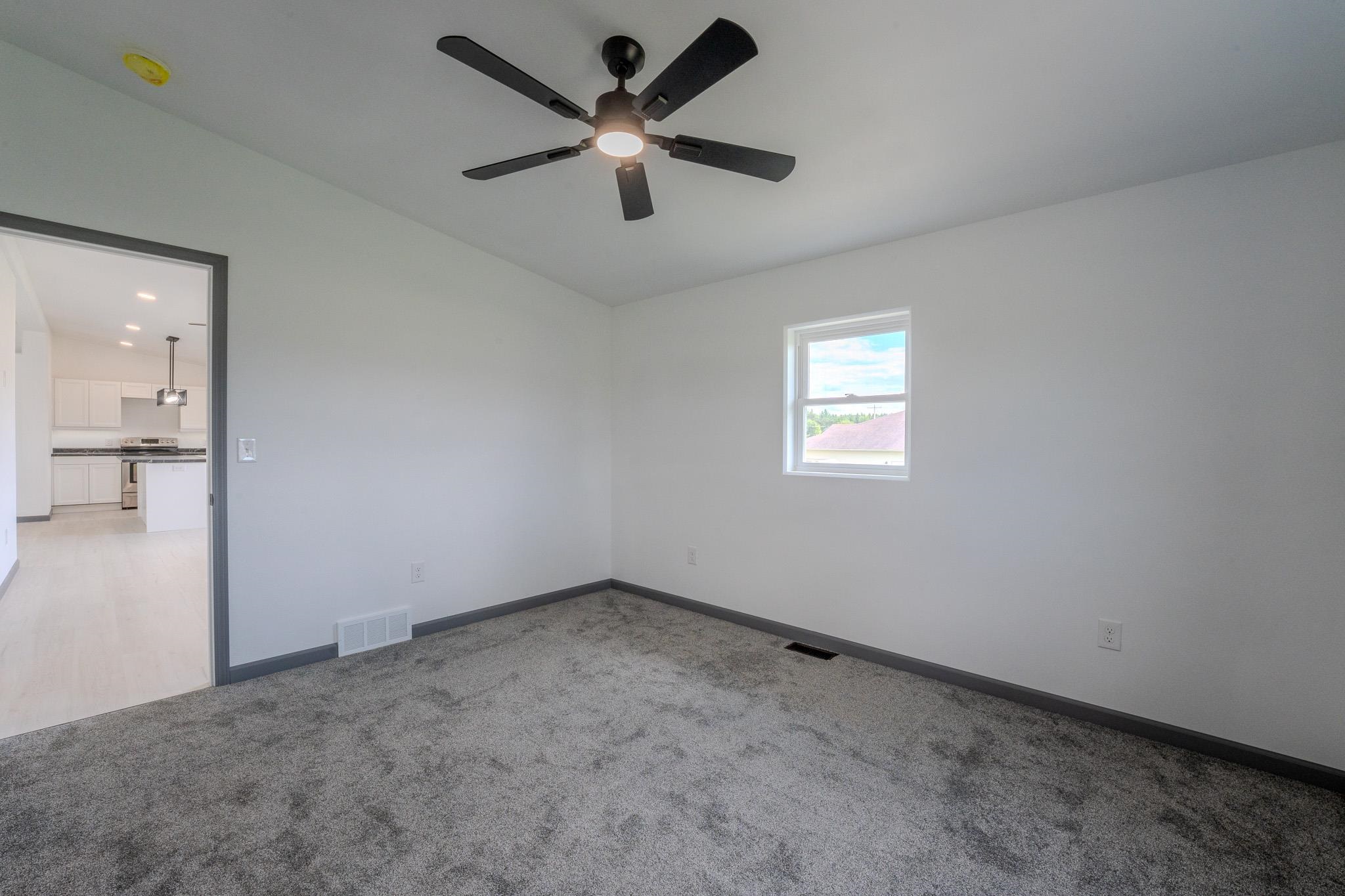 604b Eugene Street Property Photo 27