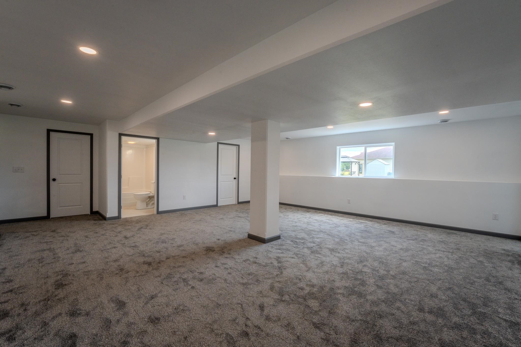 604b Eugene Street Property Photo 33