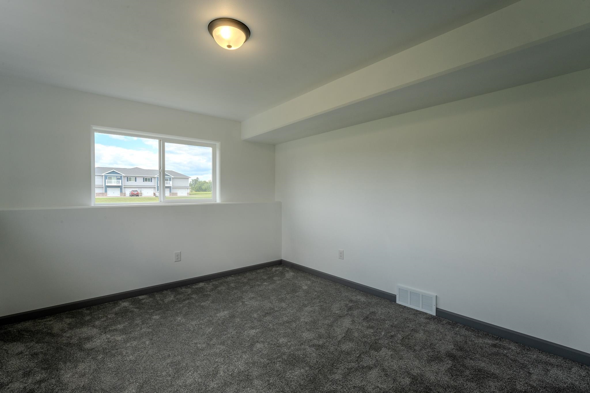 604b Eugene Street Property Photo 38