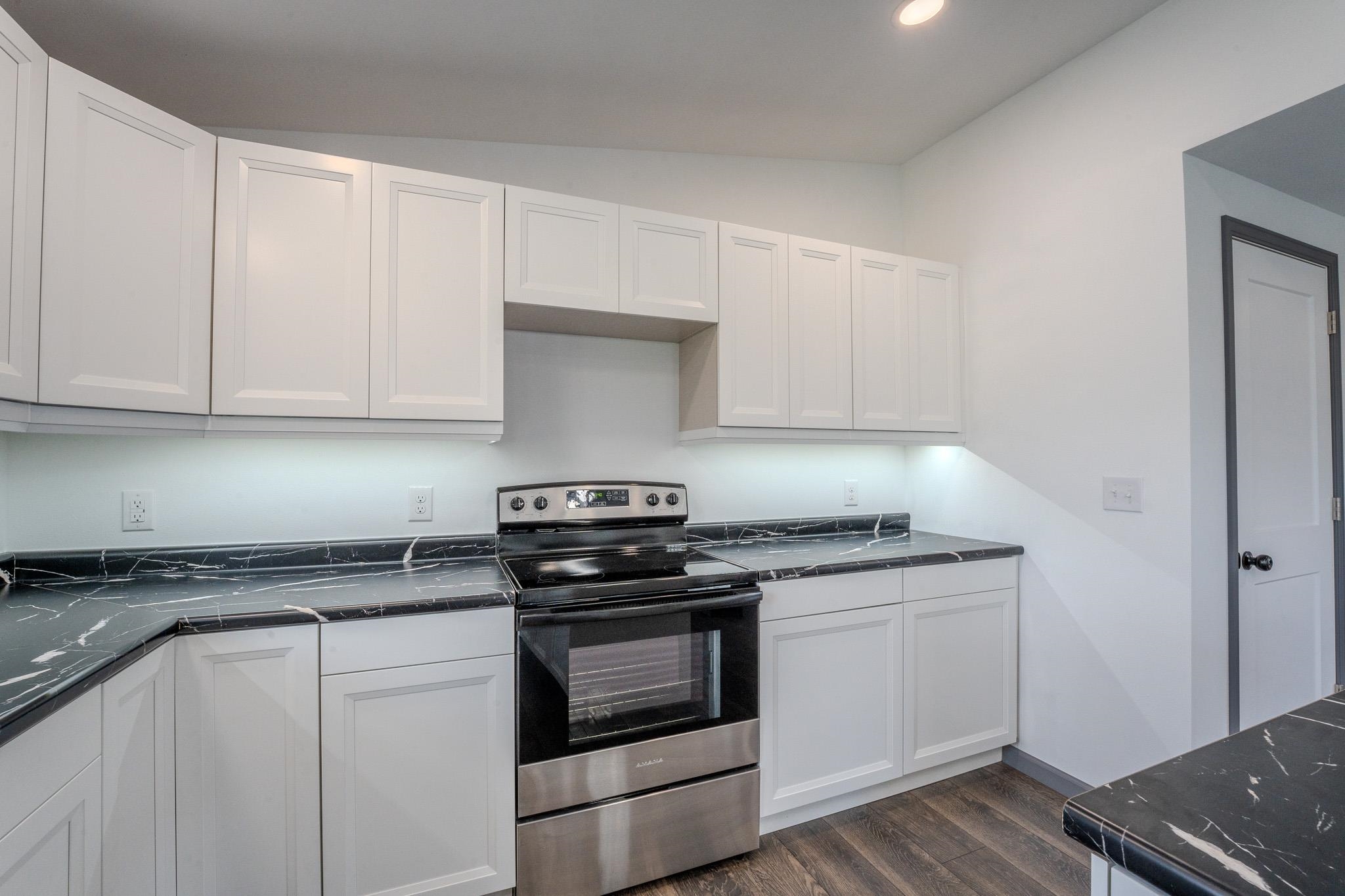 604a Eugene Street Property Photo 10