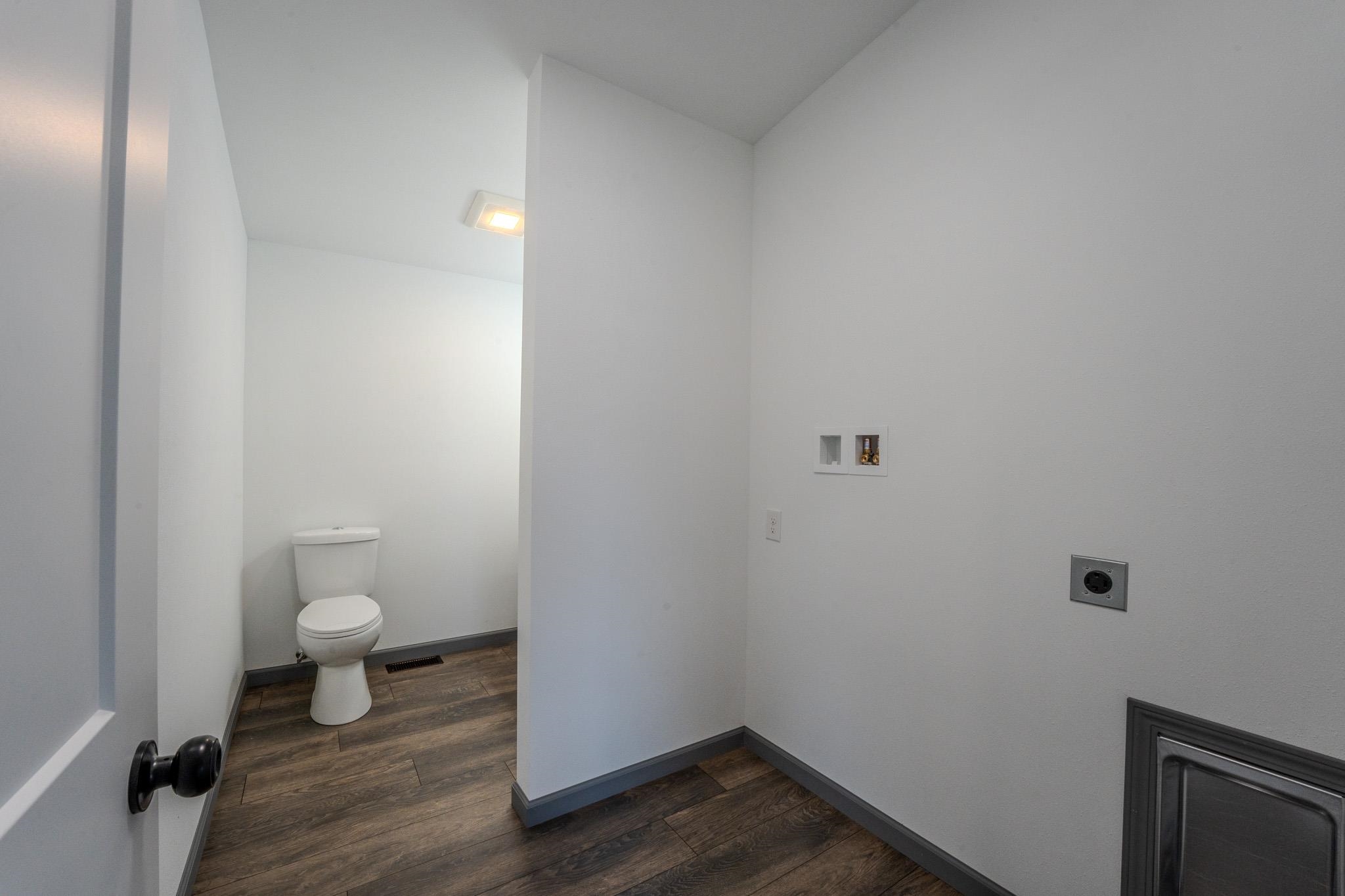 604a Eugene Street Property Photo 20