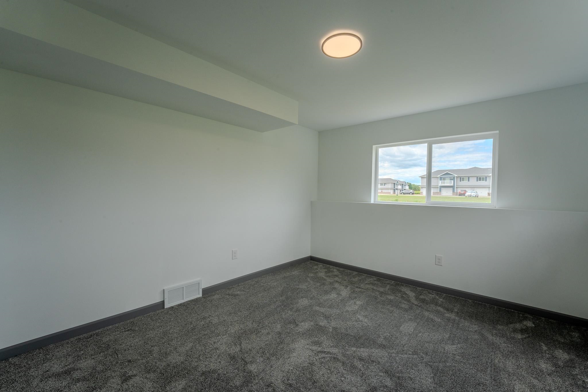 604a Eugene Street Property Photo 38