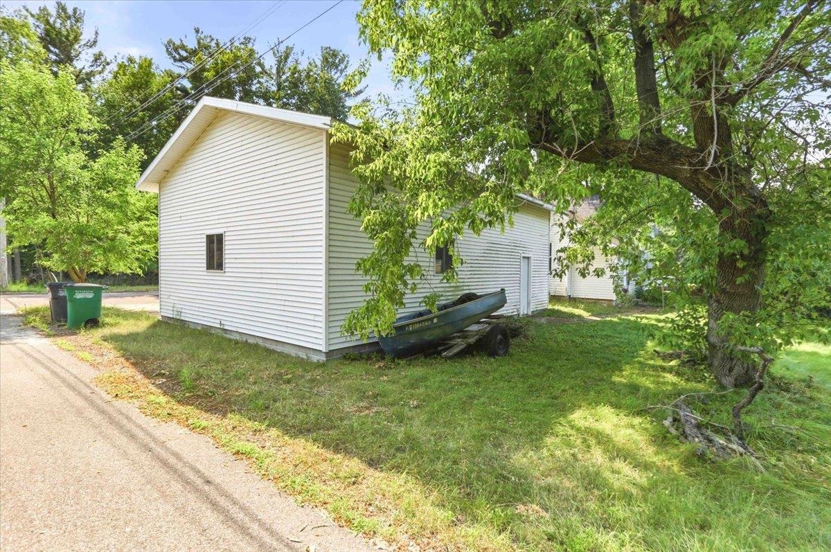 2871 3rd Avenue South Property Photo 4