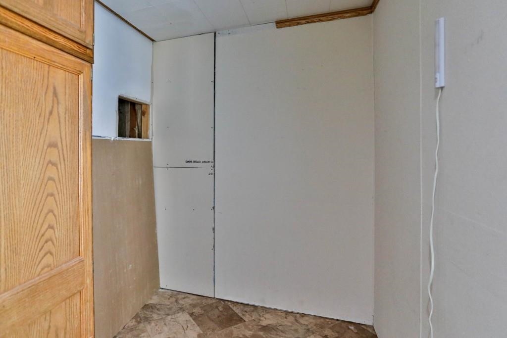 834 S 11th Avenue Property Photo 20