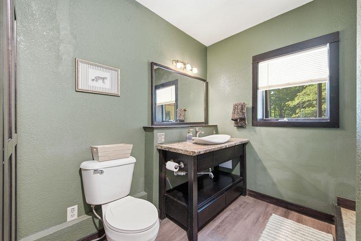 207263 Fairhaven Avenue Property Photo 19