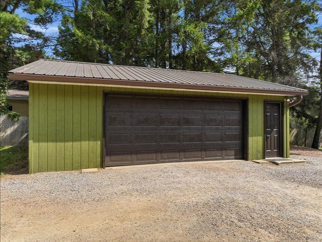 207263 Fairhaven Avenue Property Photo 27