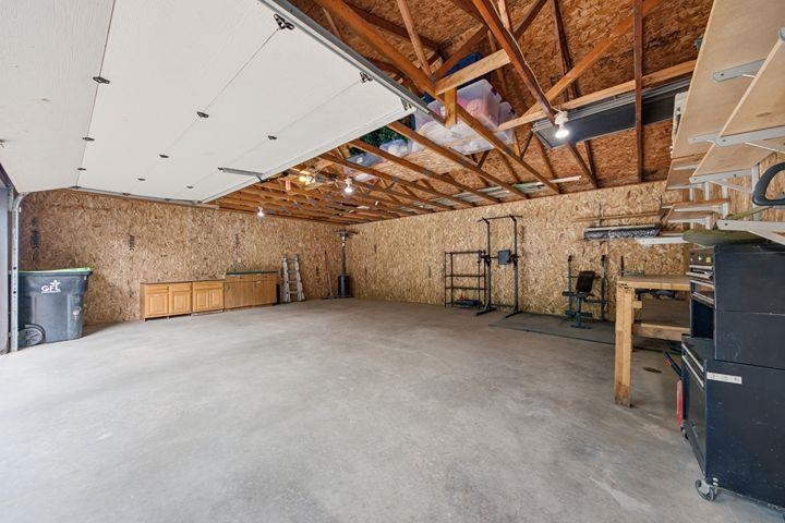 207263 Fairhaven Avenue Property Photo 28