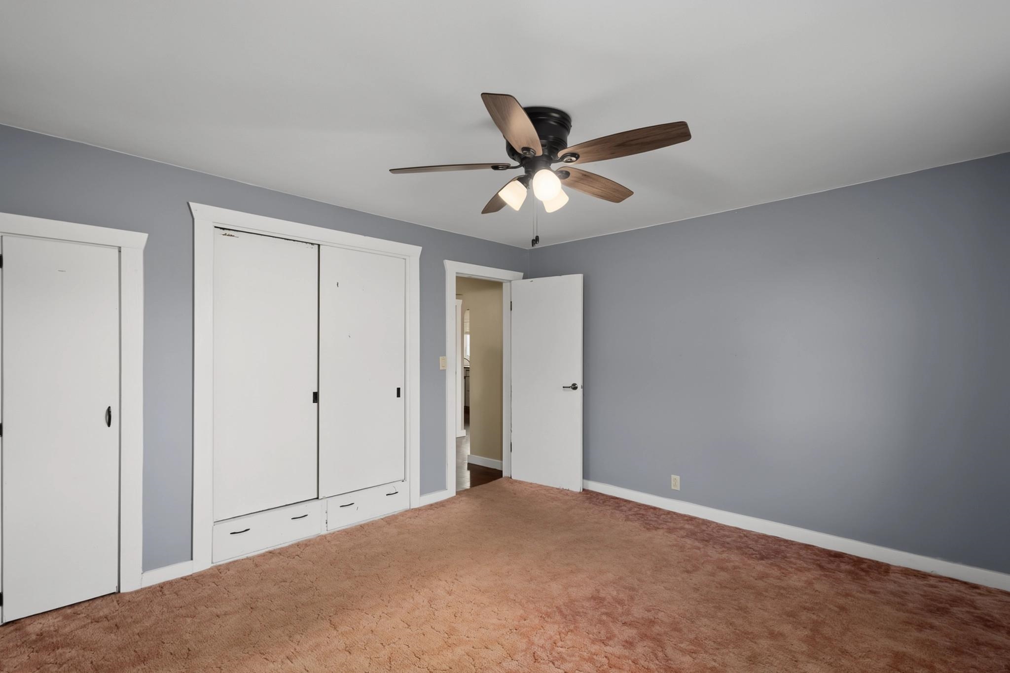 5886 Main Street Property Photo 14