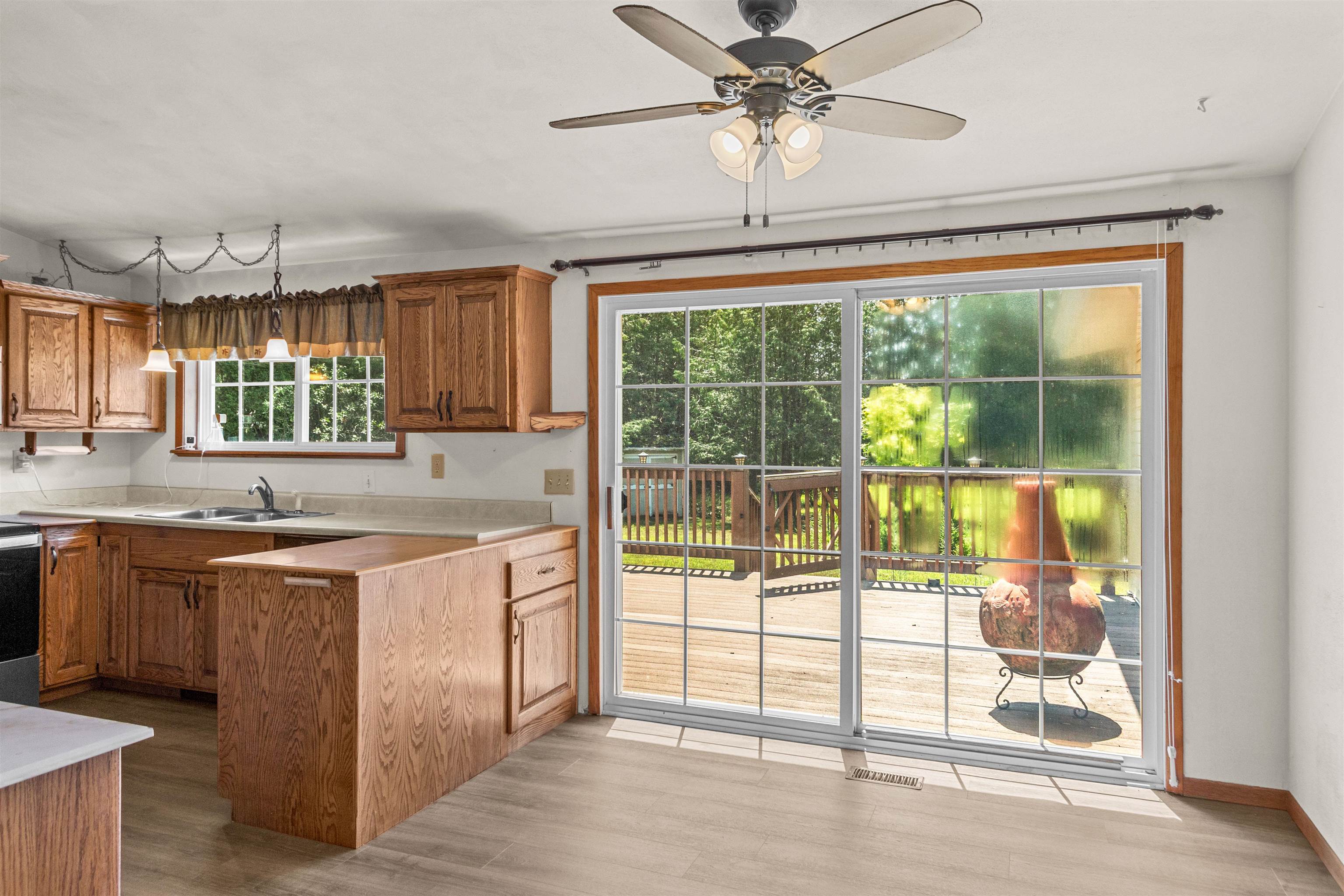 3021 Katherine Circle Property Photo 4