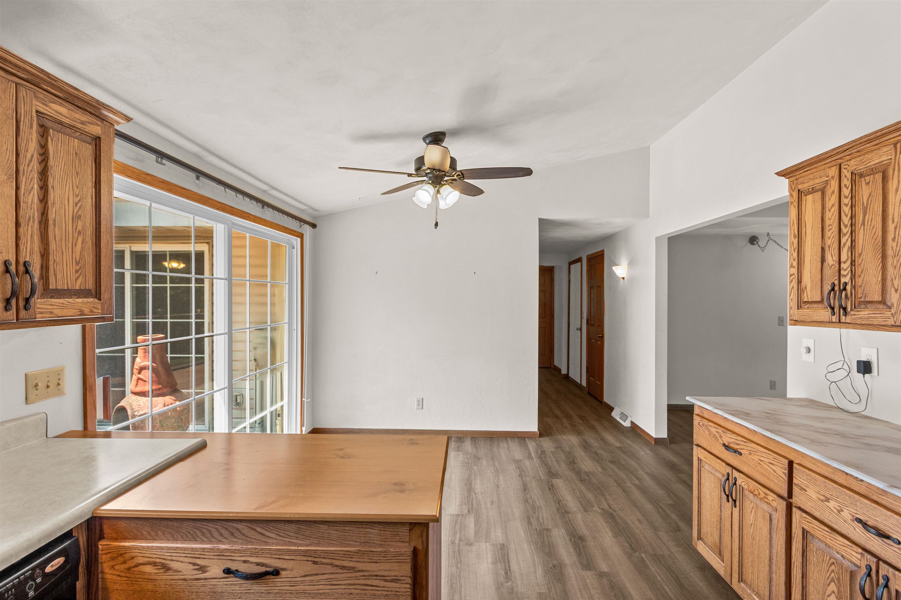 3021 Katherine Circle Property Photo 6