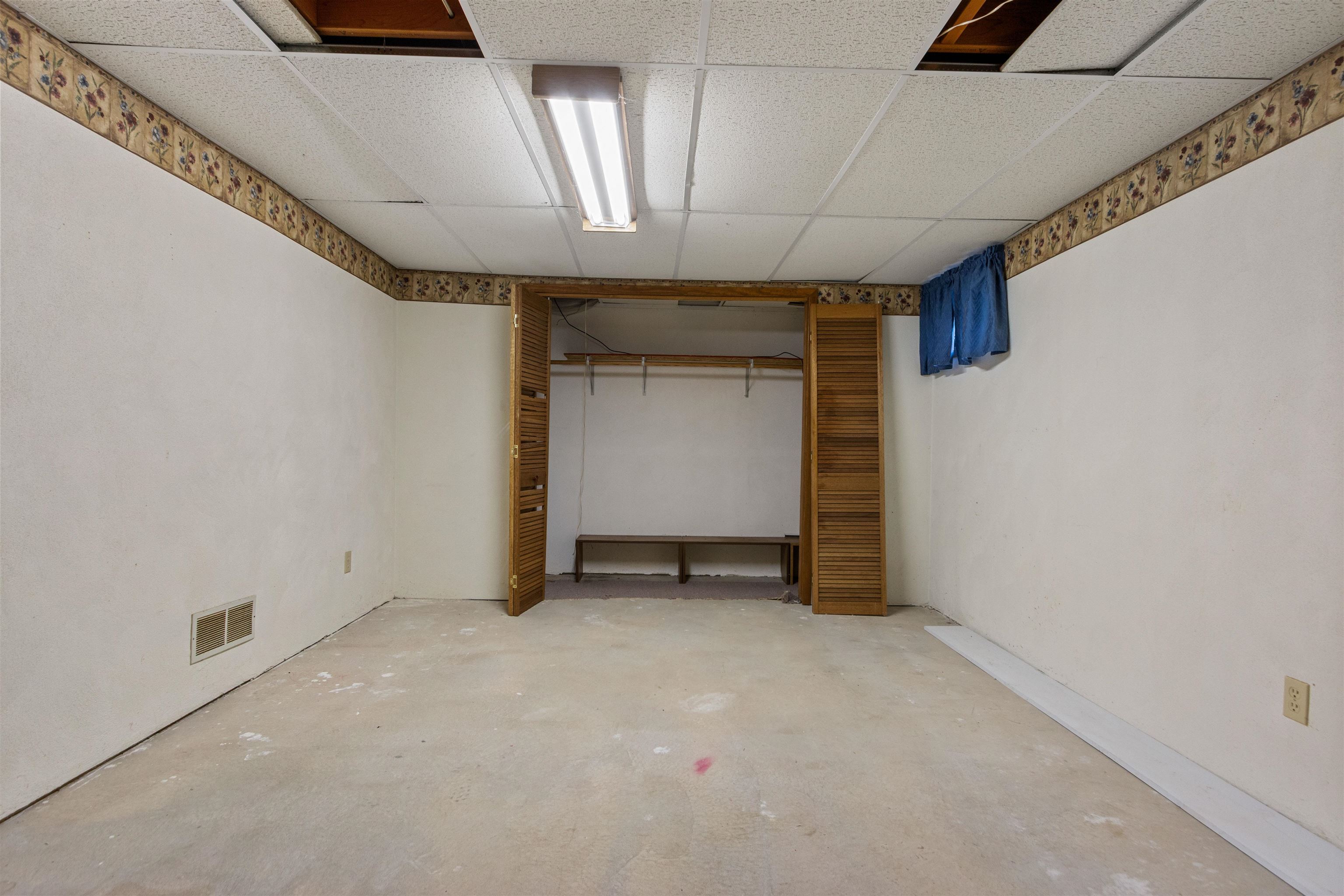 3021 Katherine Circle Property Photo 28