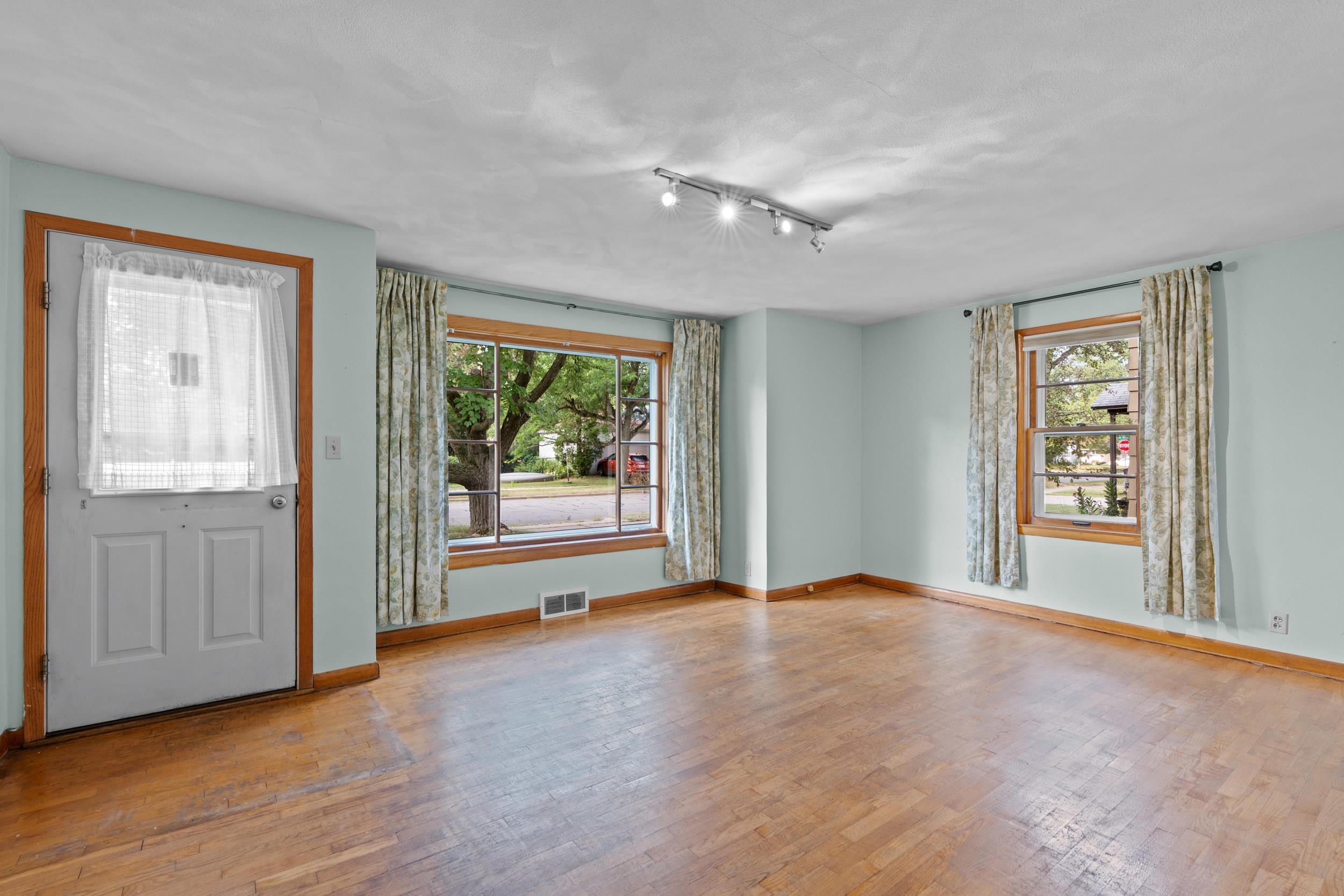 3016 Prais Street Property Photo 9
