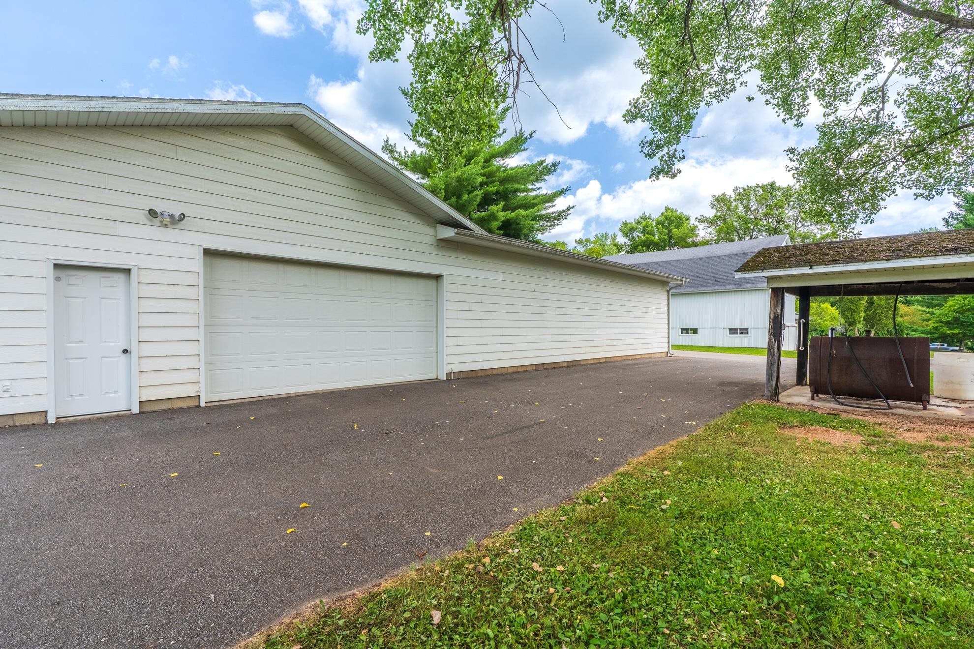 812 S 84th Avenue Property Photo 10