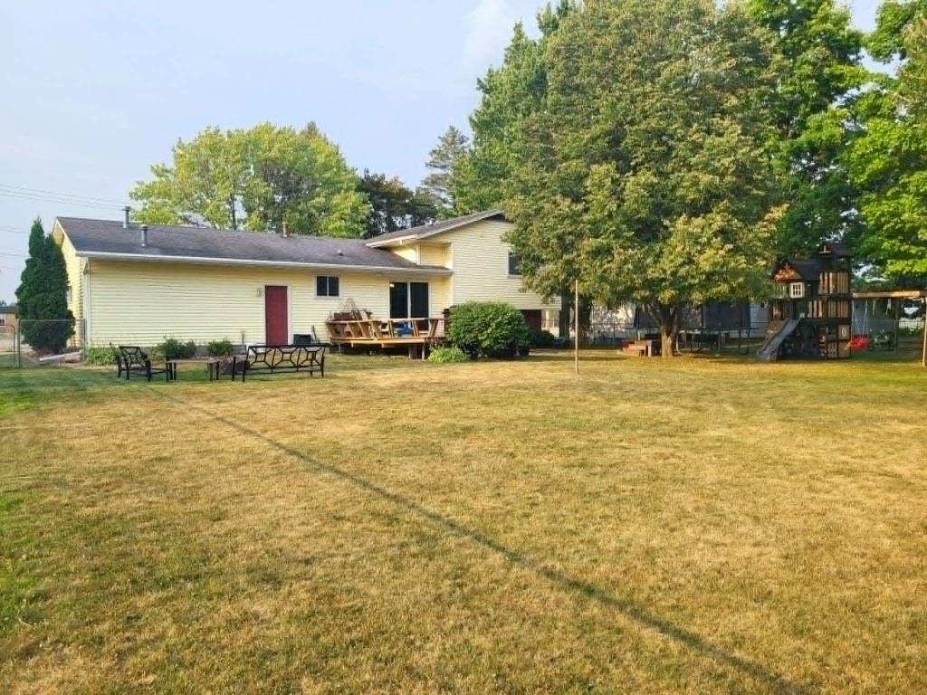 4203 Sternberg Avenue Property Photo 6