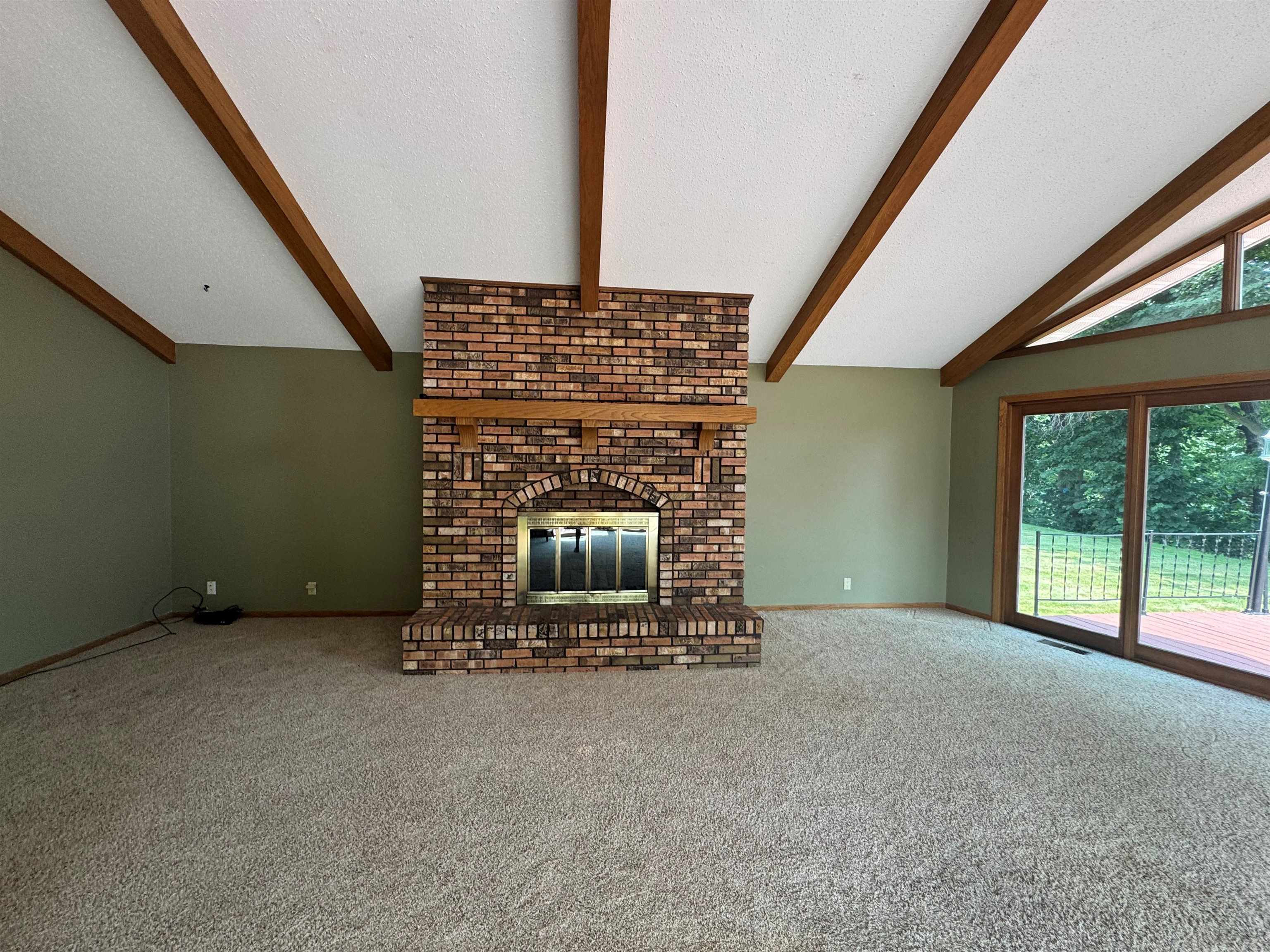 2703 Glen Drive Property Photo 10