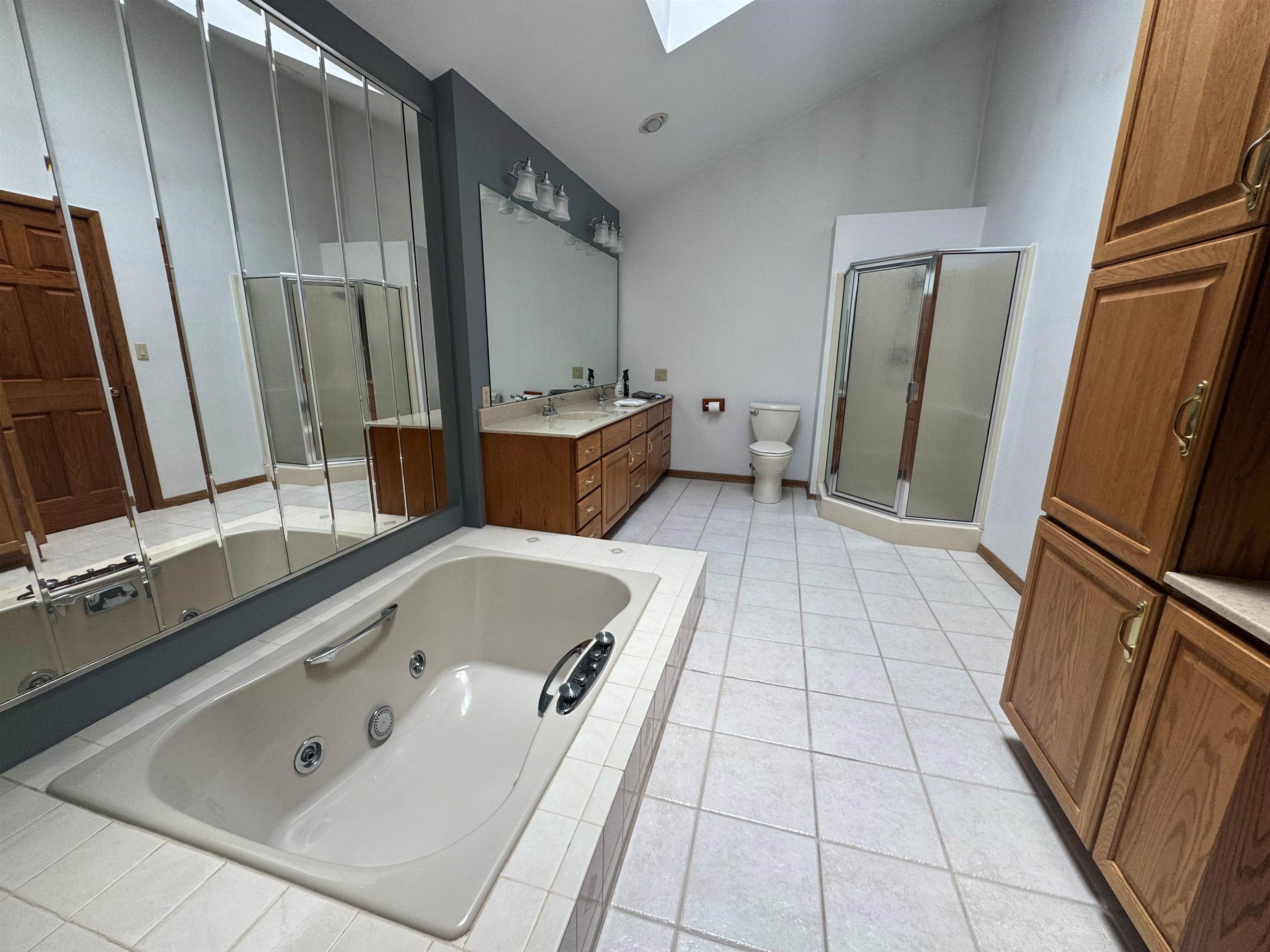 2703 Glen Drive Property Photo 14