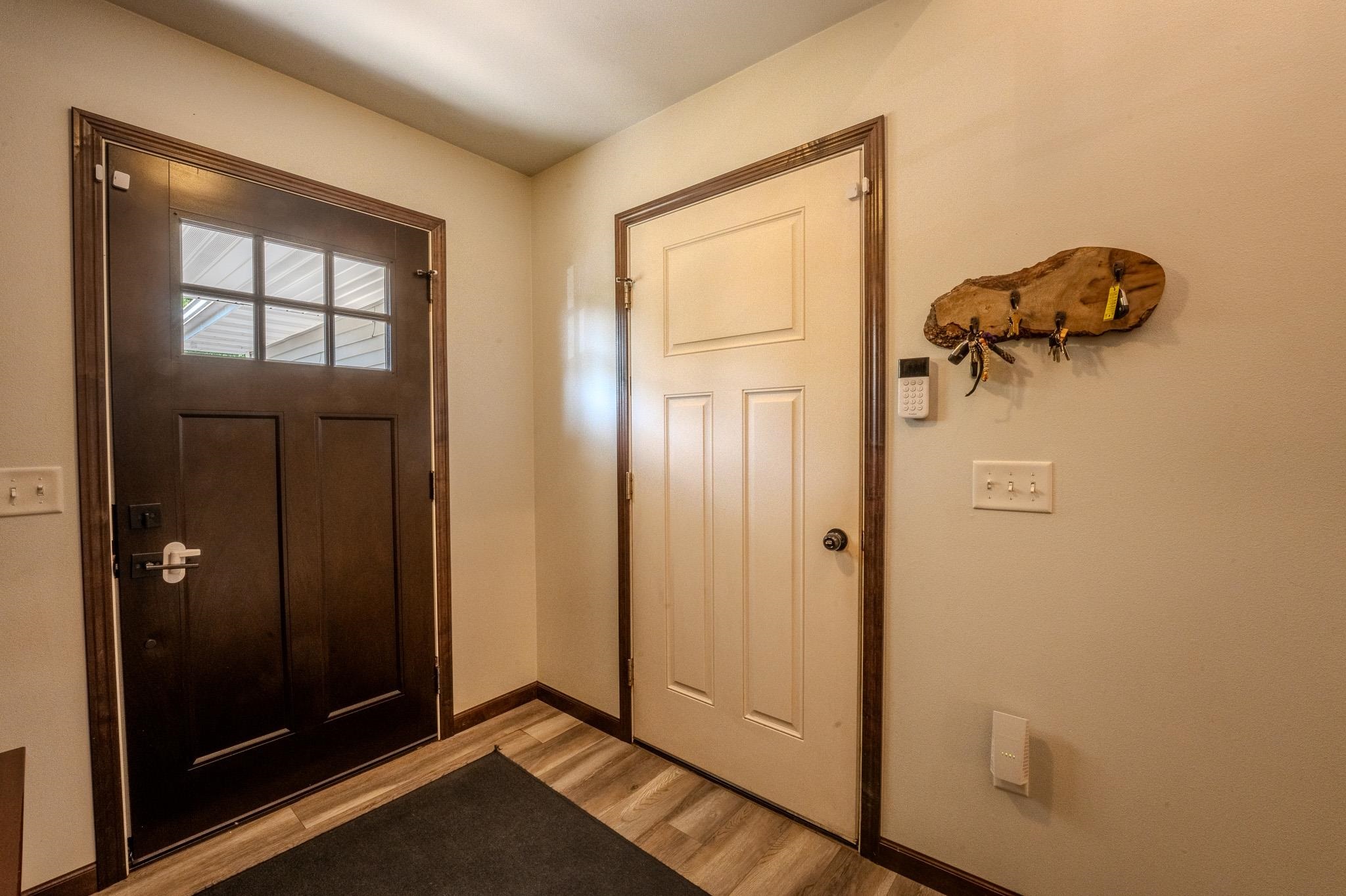 6707 Cavin Drive Property Photo 4