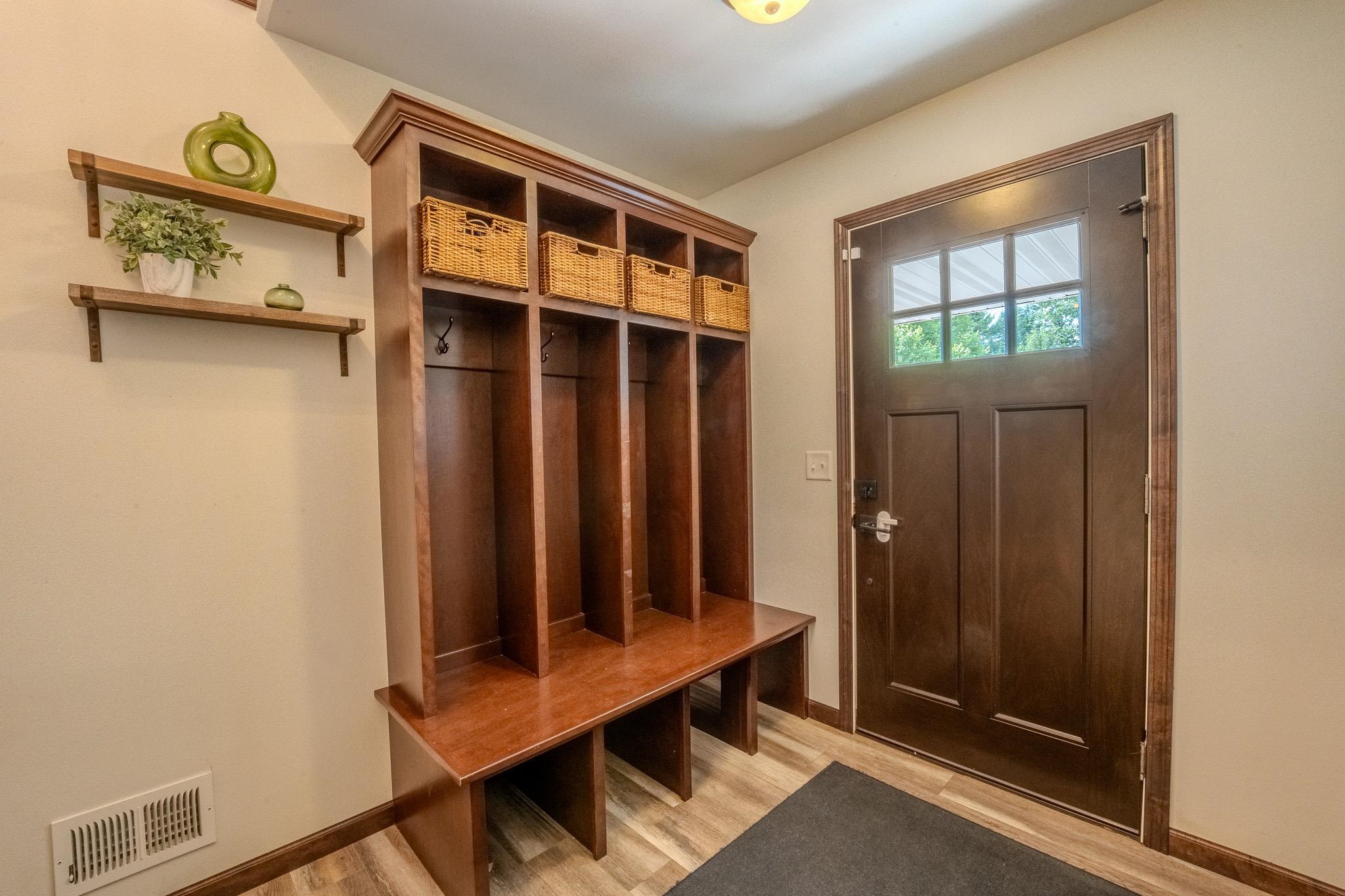 6707 Cavin Drive Property Photo 5
