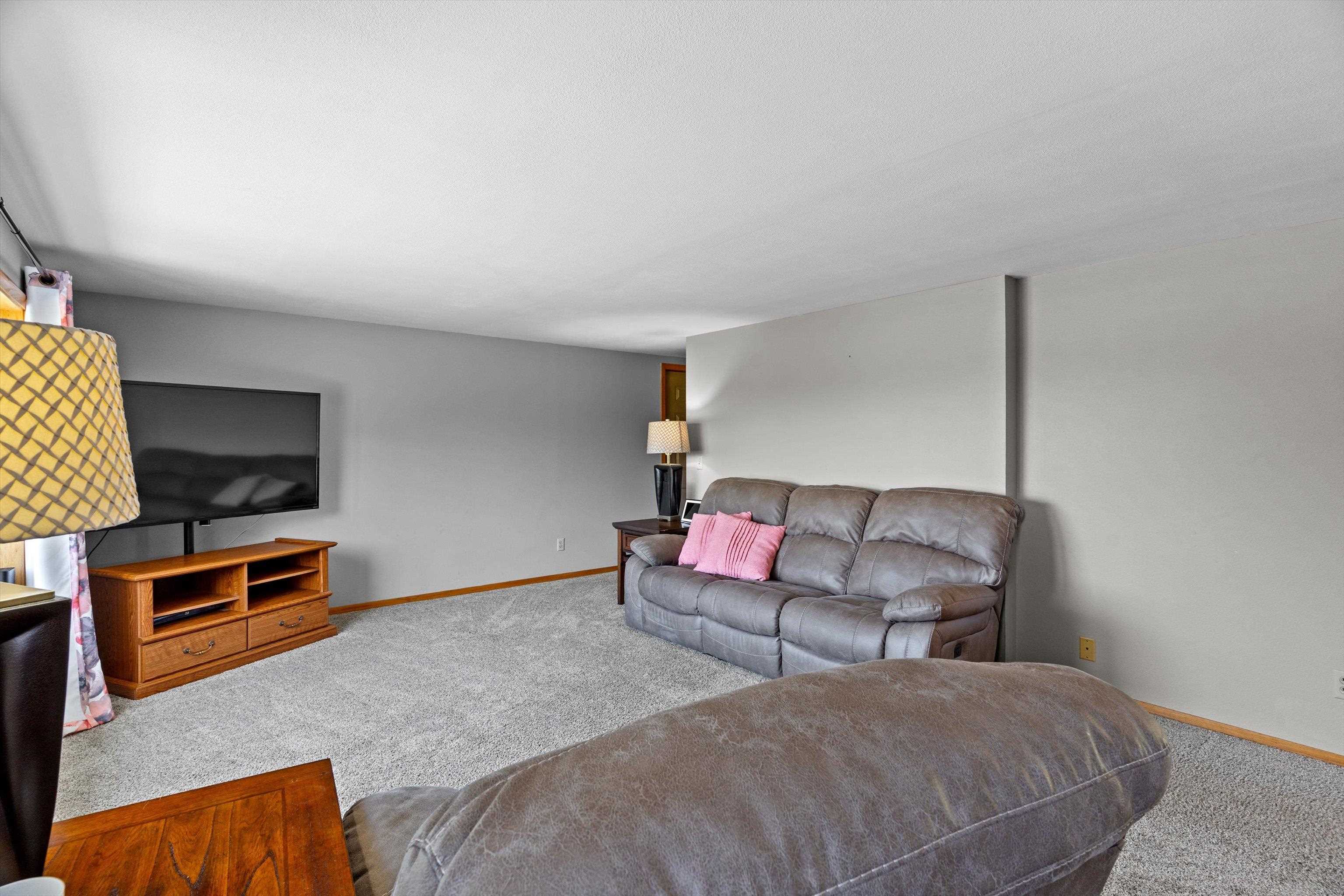 116395 Riverside Road Property Photo 3