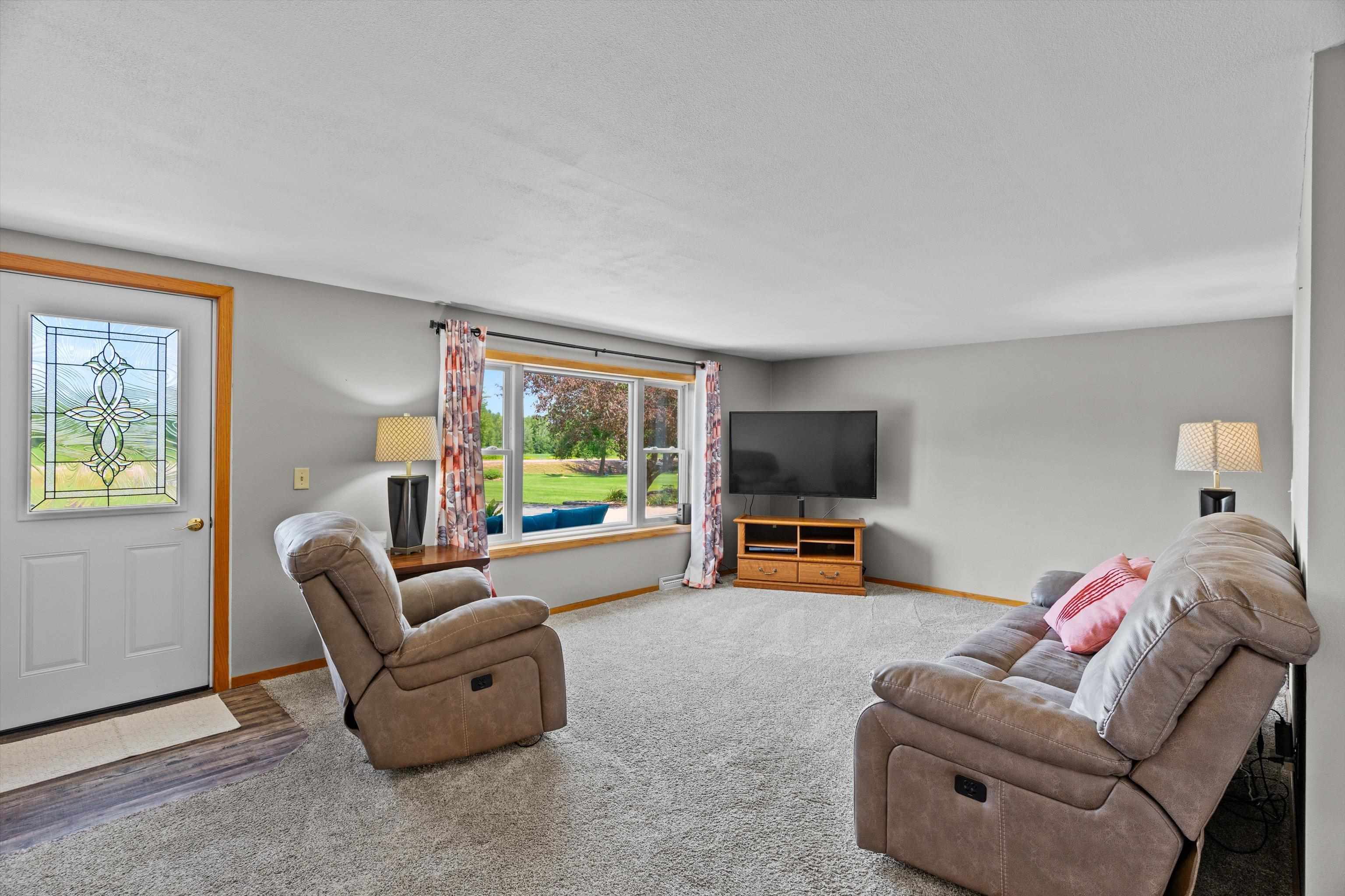 116395 Riverside Road Property Photo 4