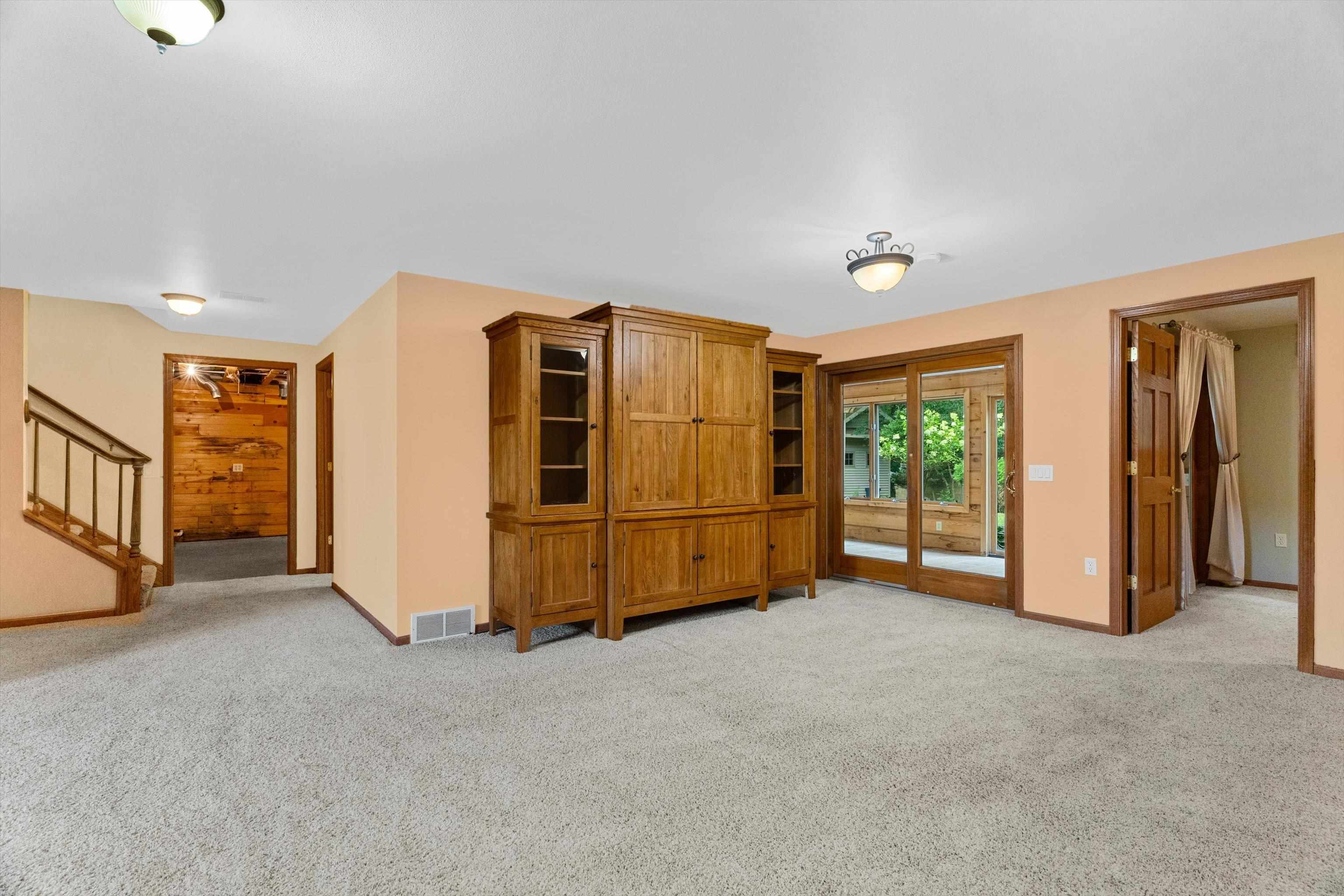 1201 W 11th Street Property Photo 40