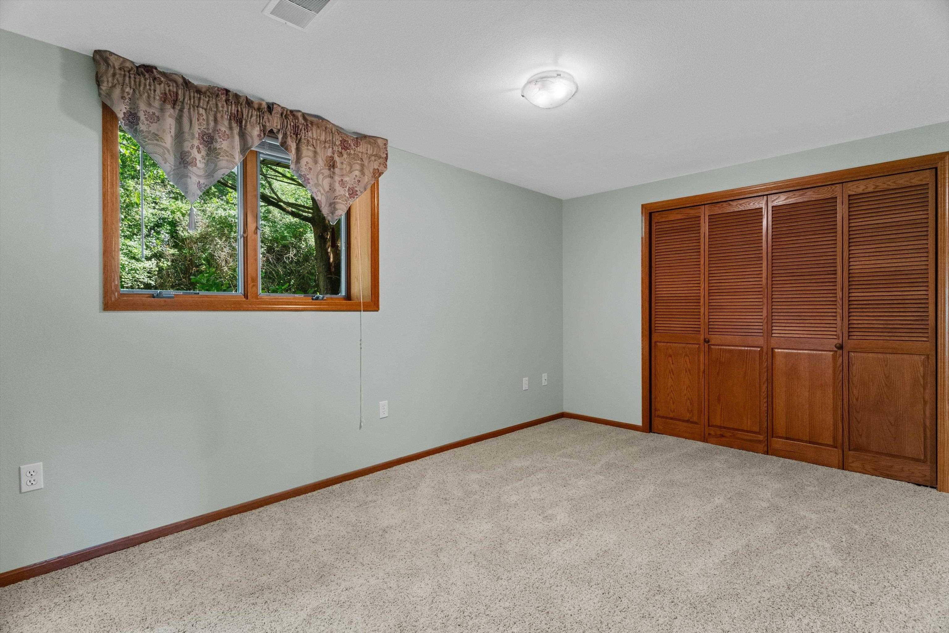 1201 W 11th Street Property Photo 48