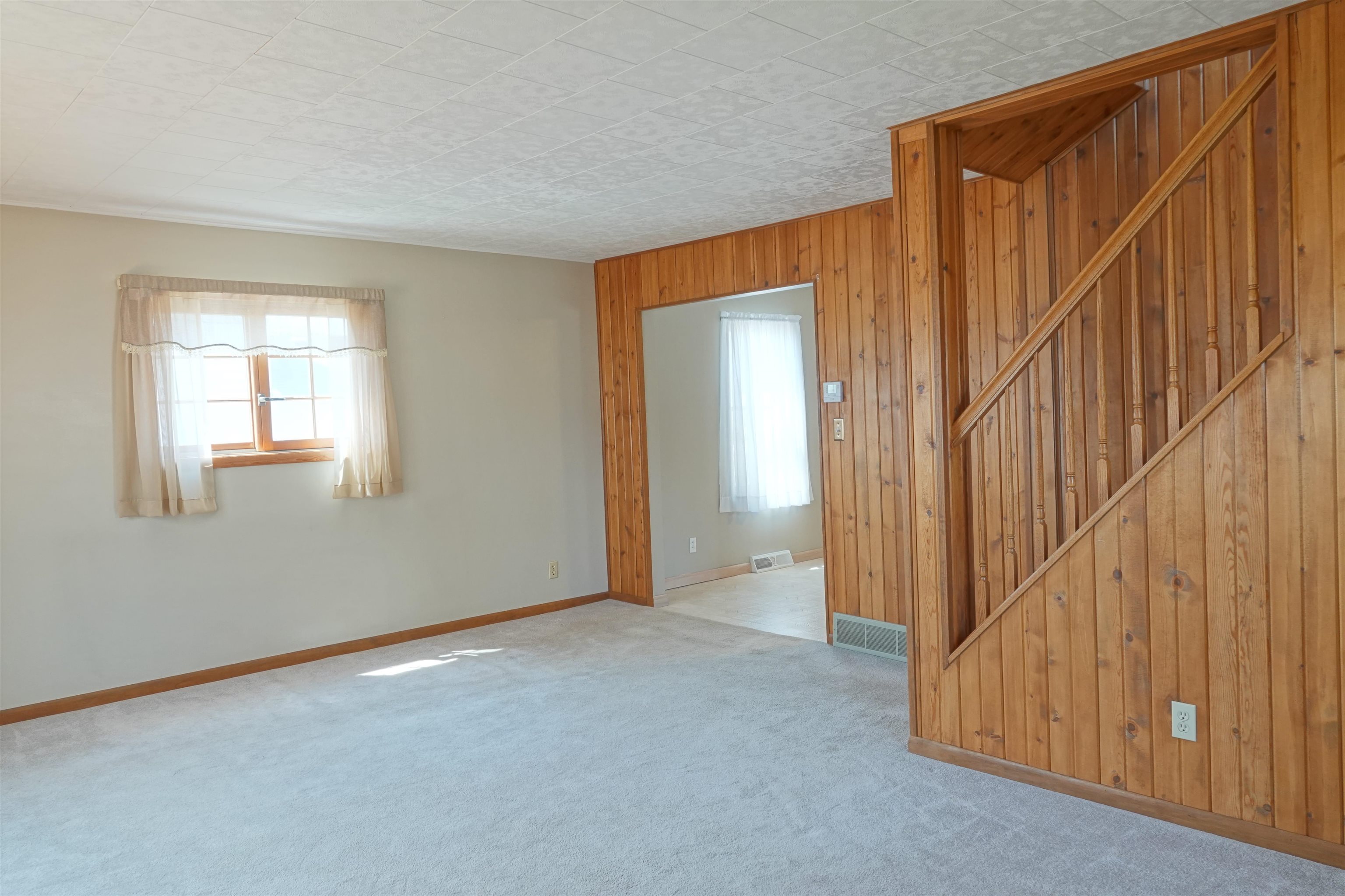 320 Elm Street Property Photo 9