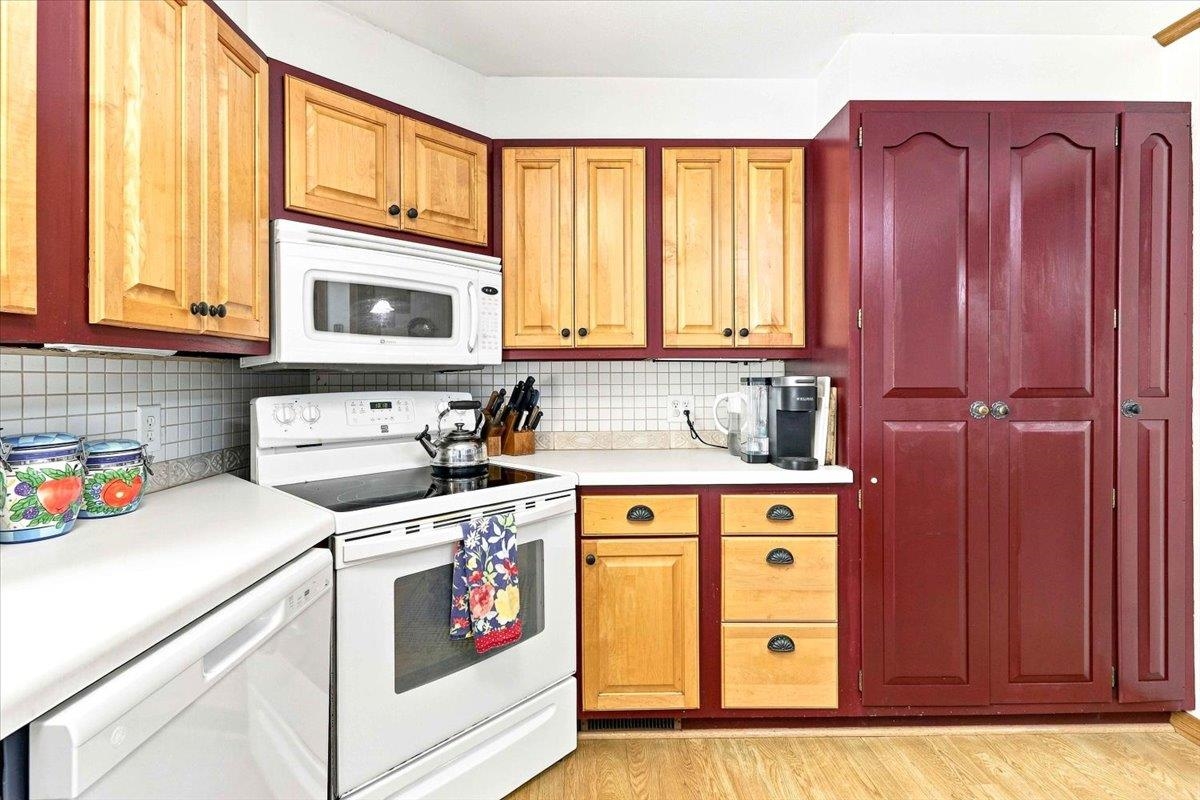 5217 Lincoln Road Property Photo 24