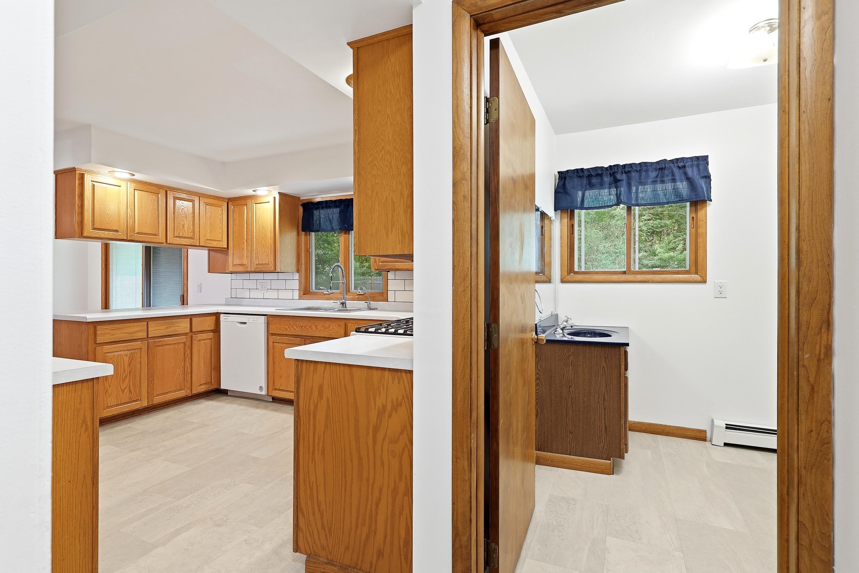5595 Ellis Street Property Photo 27