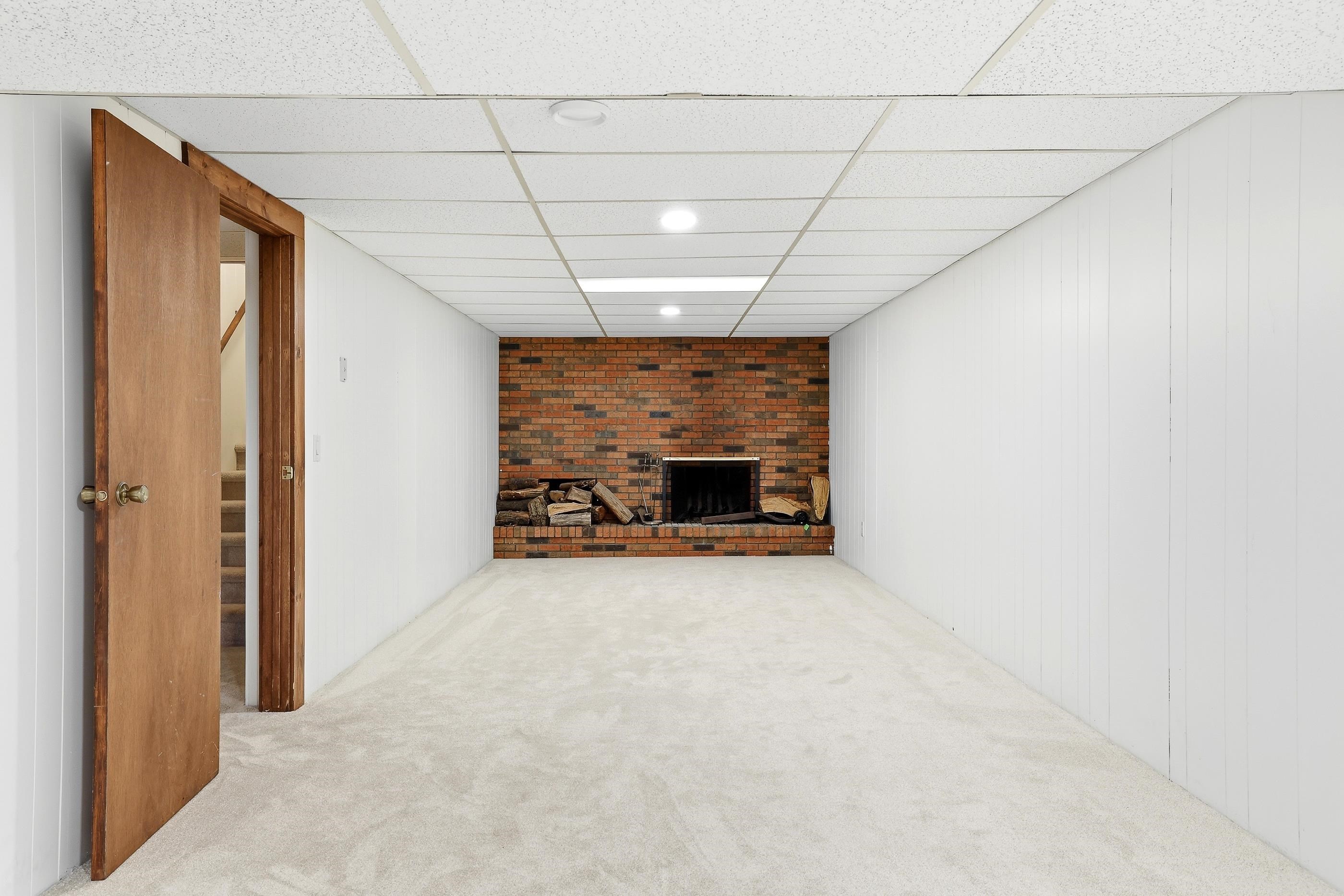 5595 Ellis Street Property Photo 43