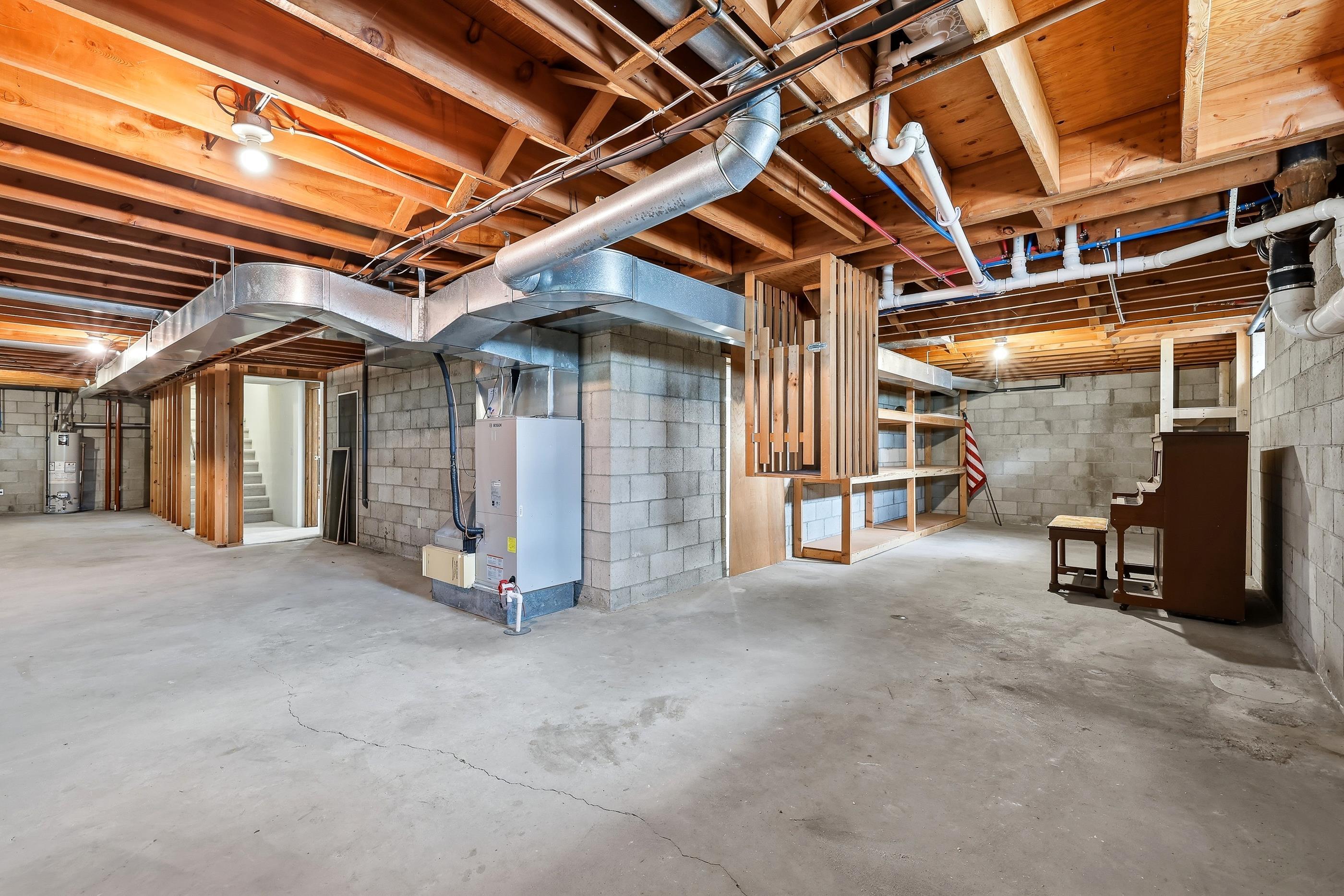 5595 Ellis Street Property Photo 49