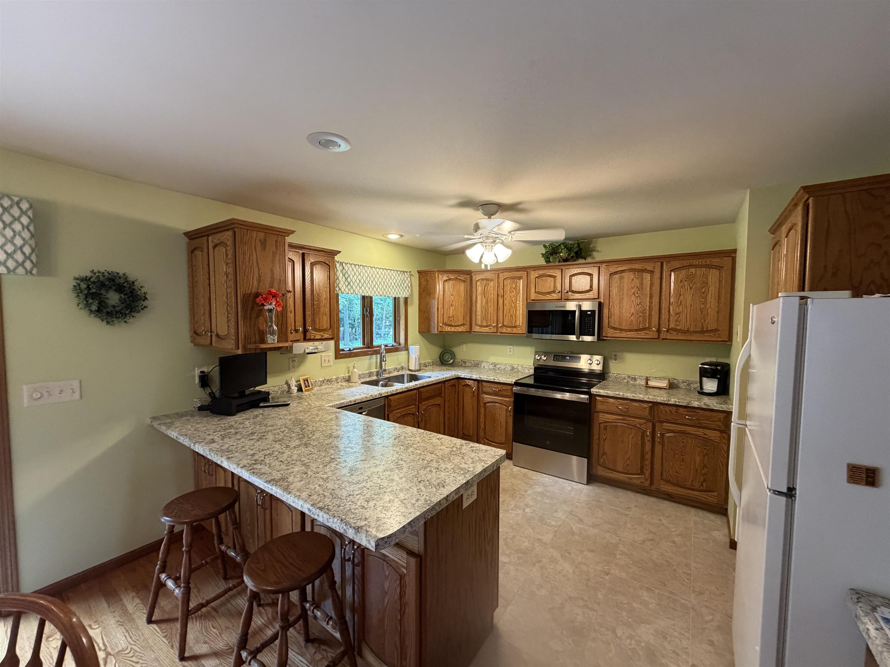 1204 Lemke Street Property Photo 3