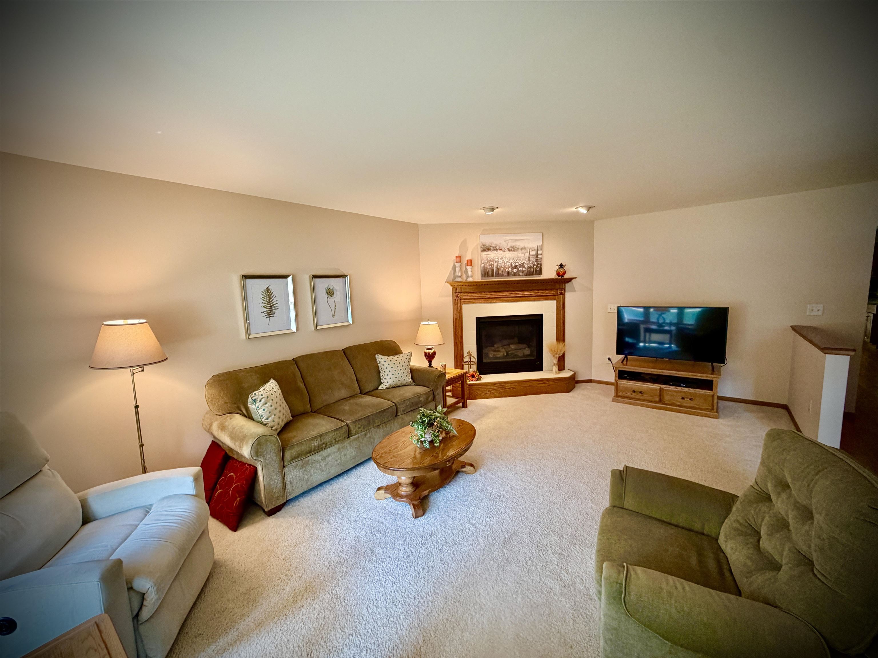 1204 Lemke Street Property Photo 6