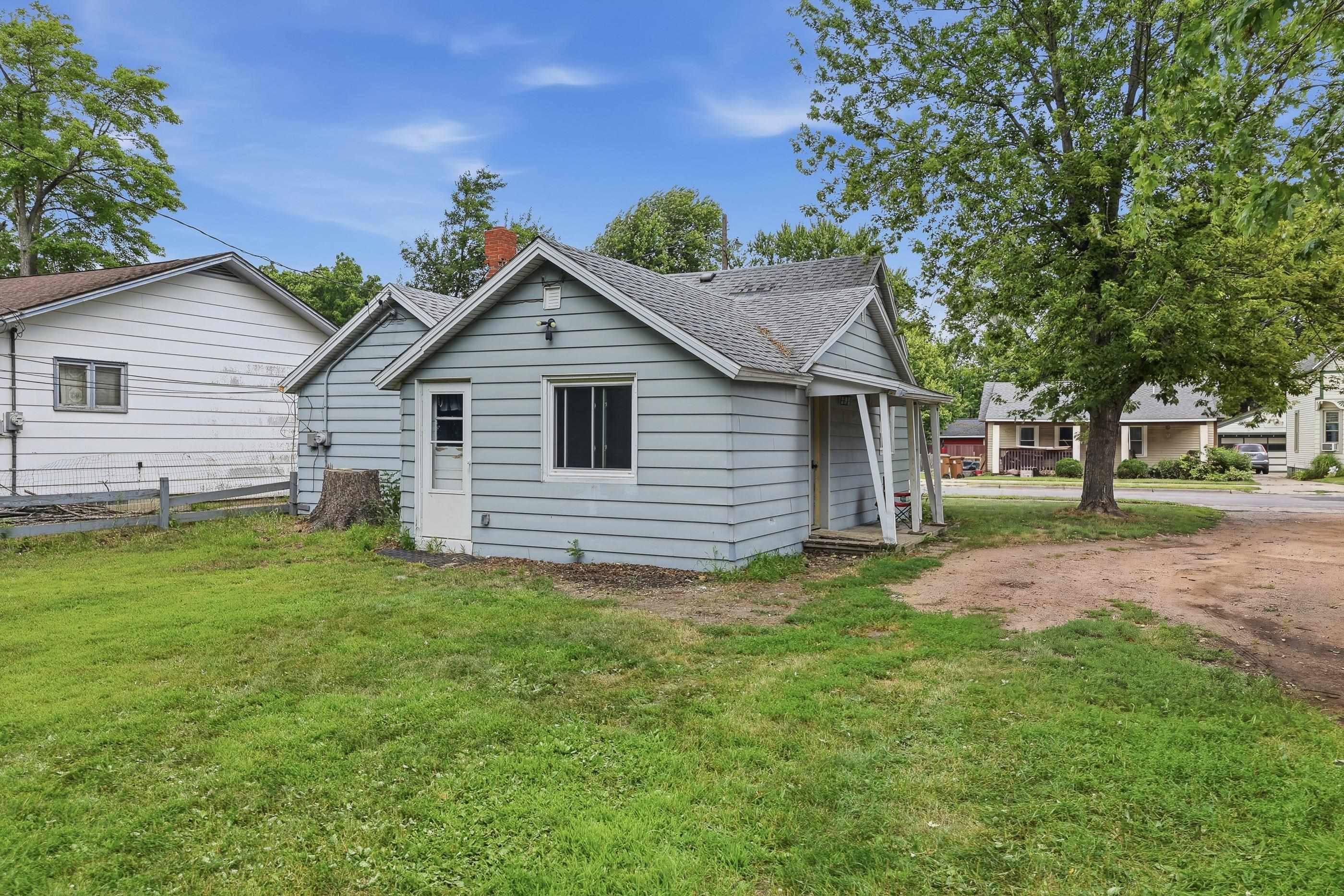 2142 Strongs Avenue Property Photo 21