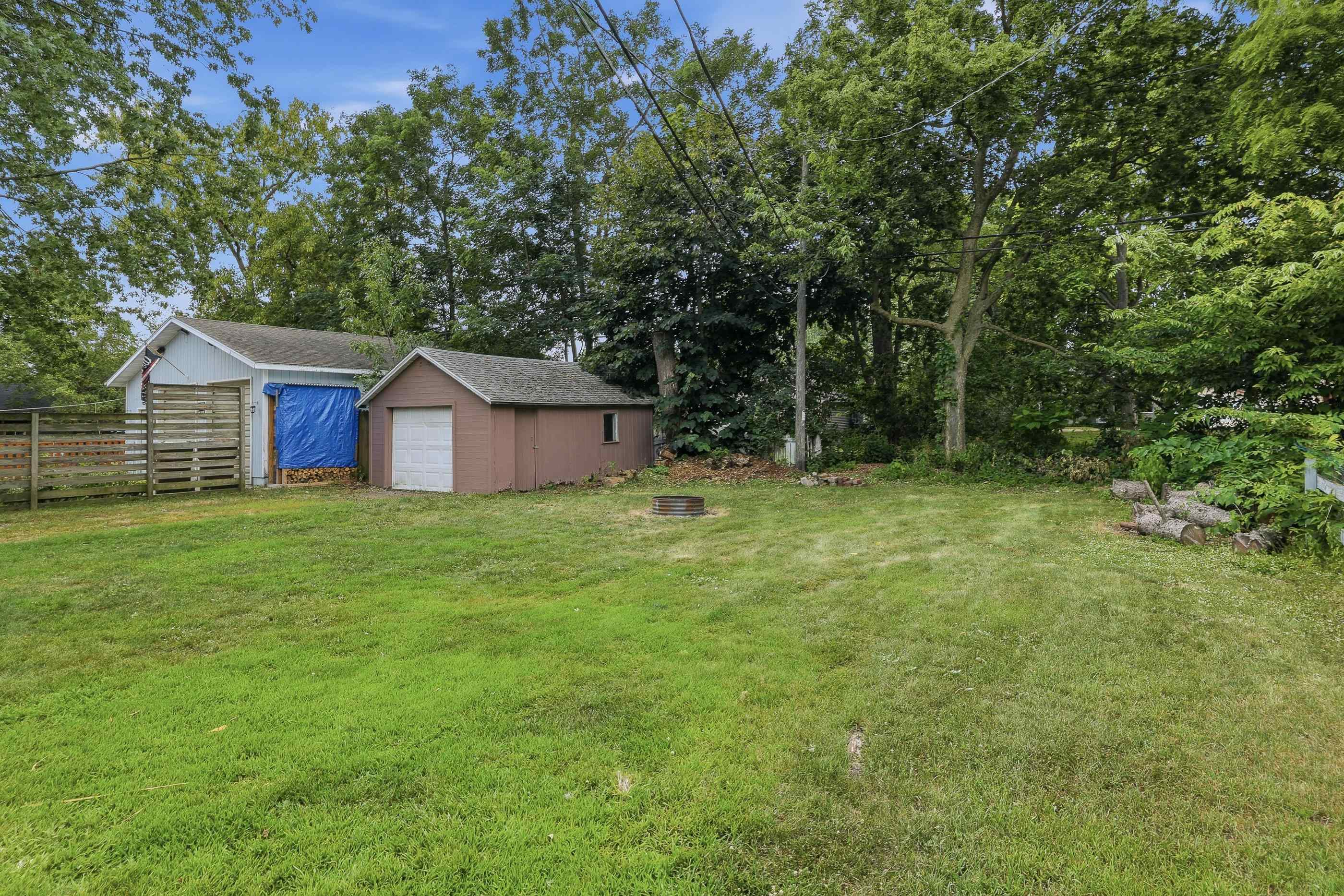 2142 Strongs Avenue Property Photo 23