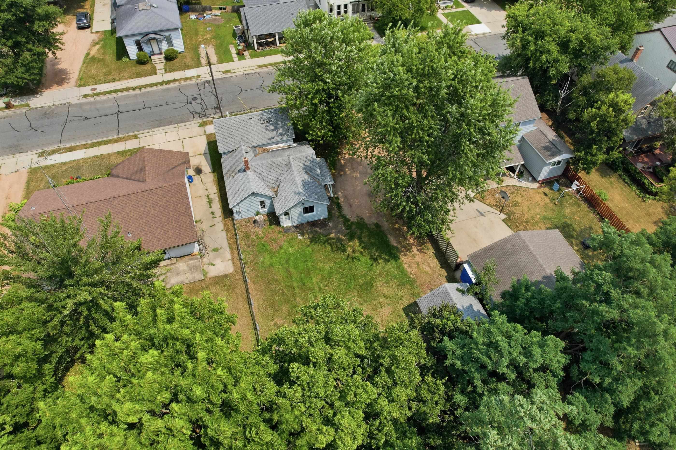 2142 Strongs Avenue Property Photo 28
