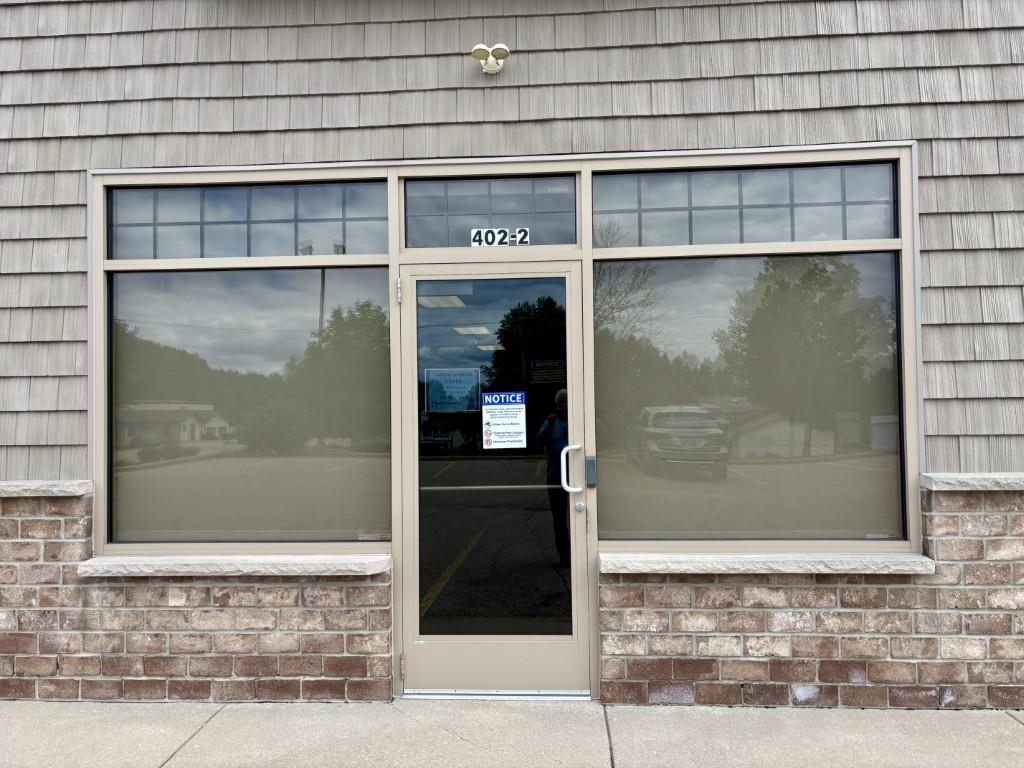402 N Genesee Street Property Photo 3
