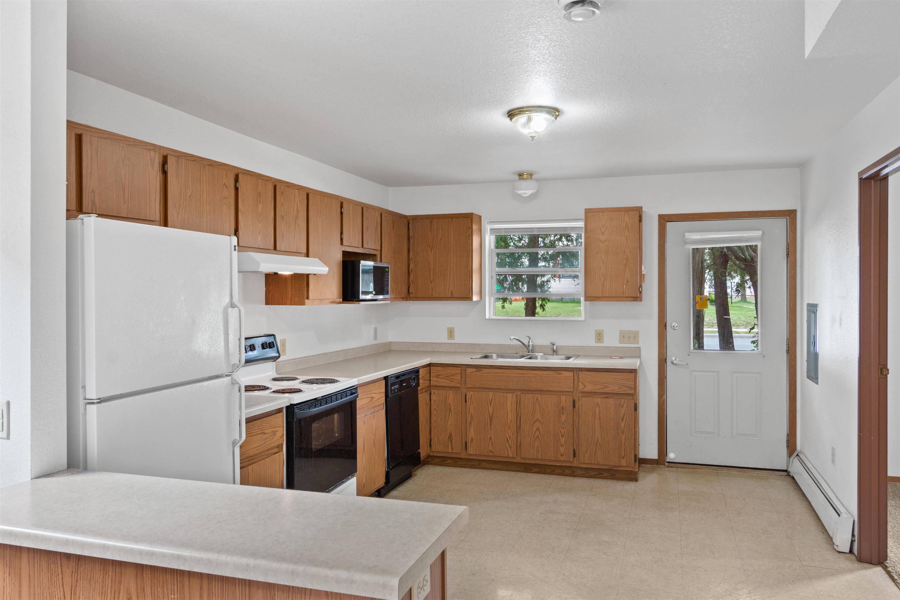 725 Prentice Street Property Photo 4