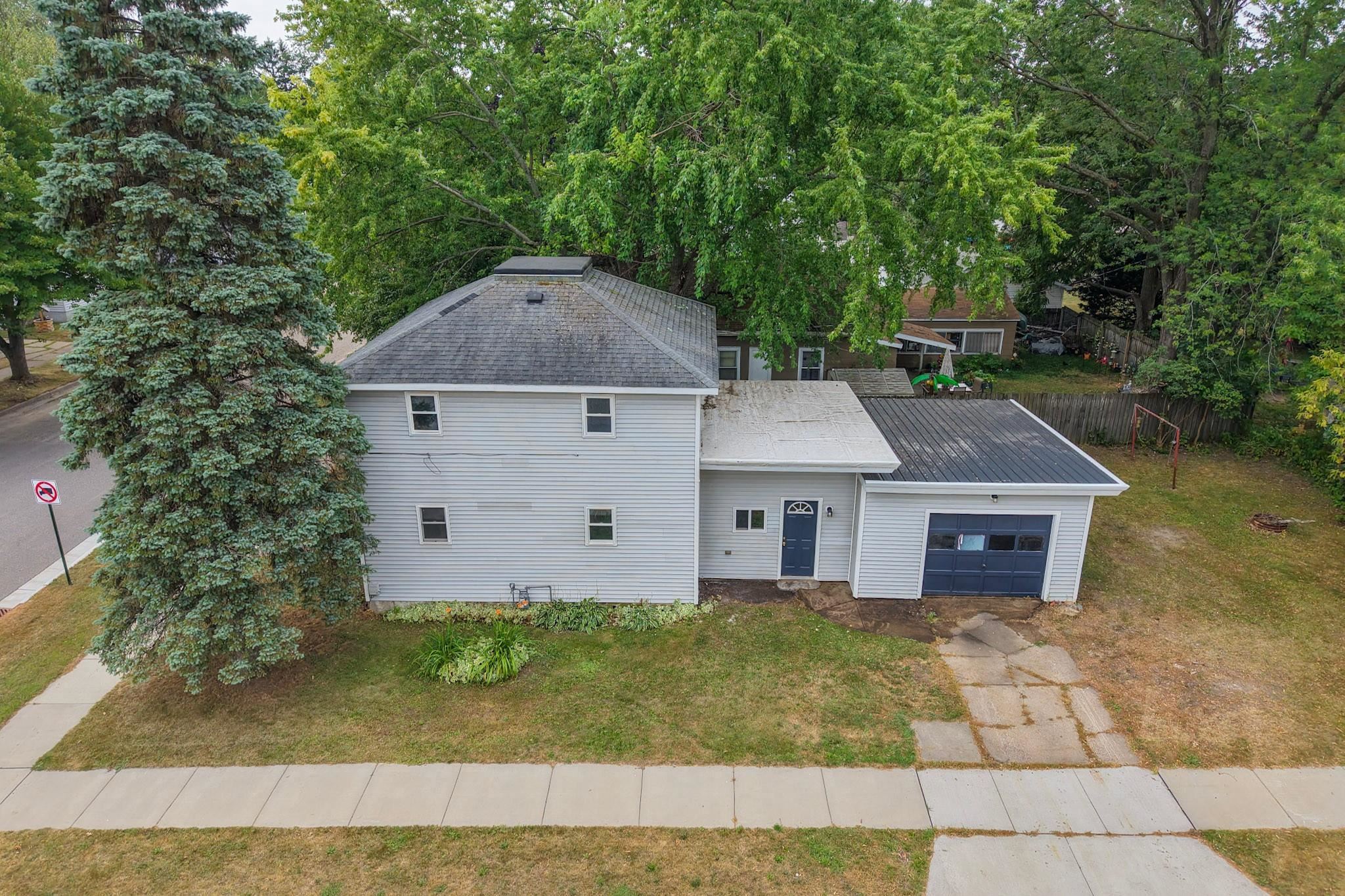 551 8th Avenue North Property Photo 31