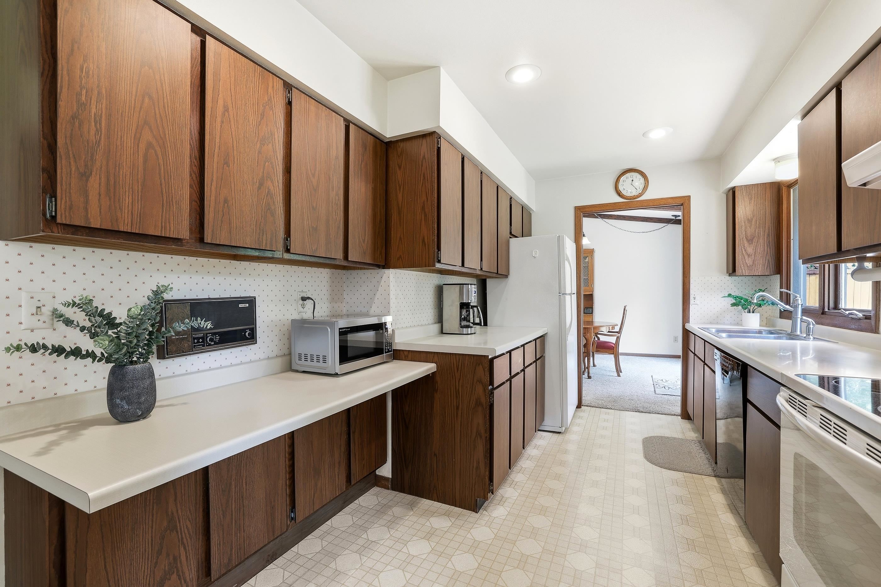 3301 Howard Avenue Property Photo 18