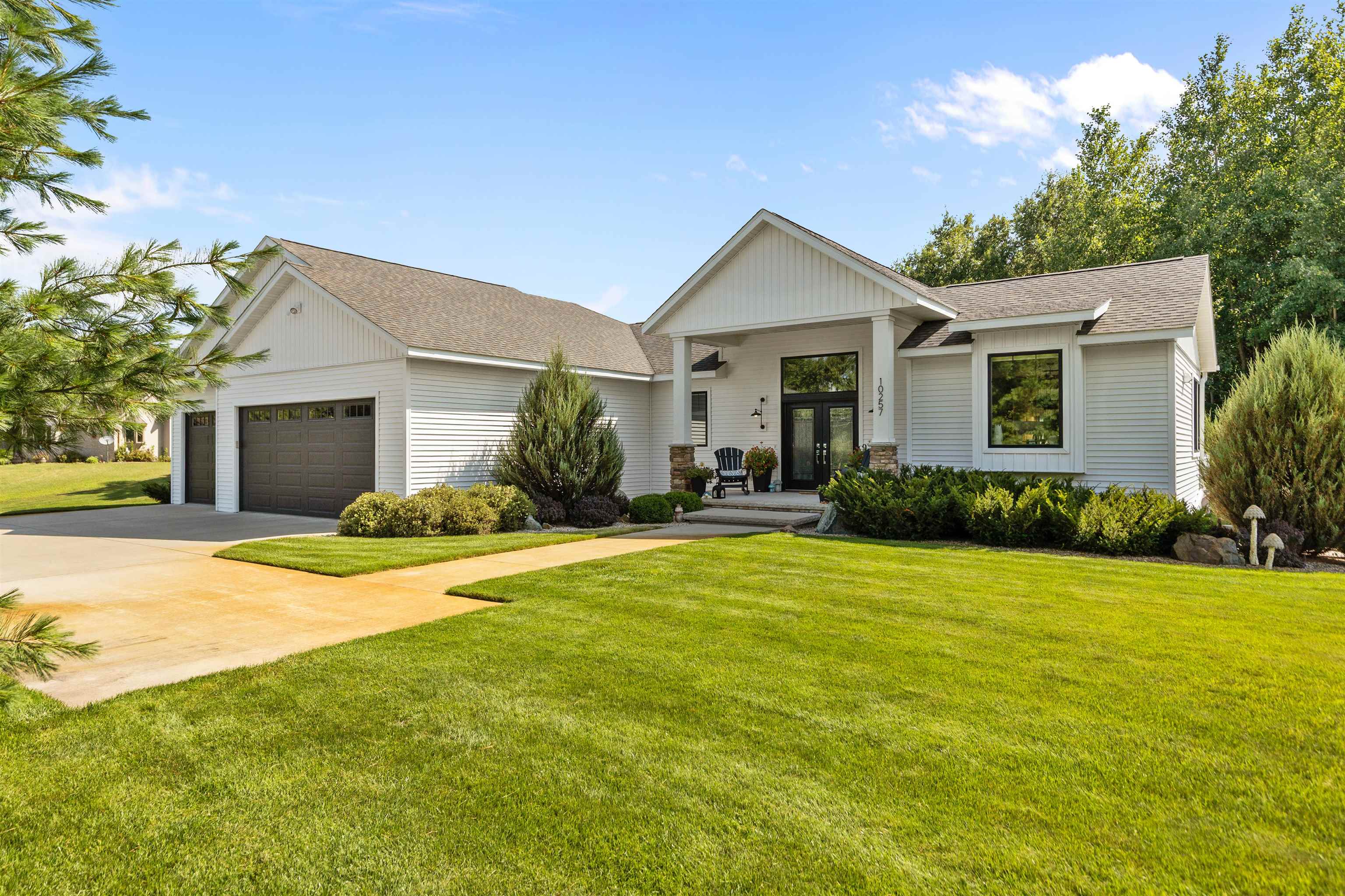 10257 Yellow Brick Road Property Photo 6