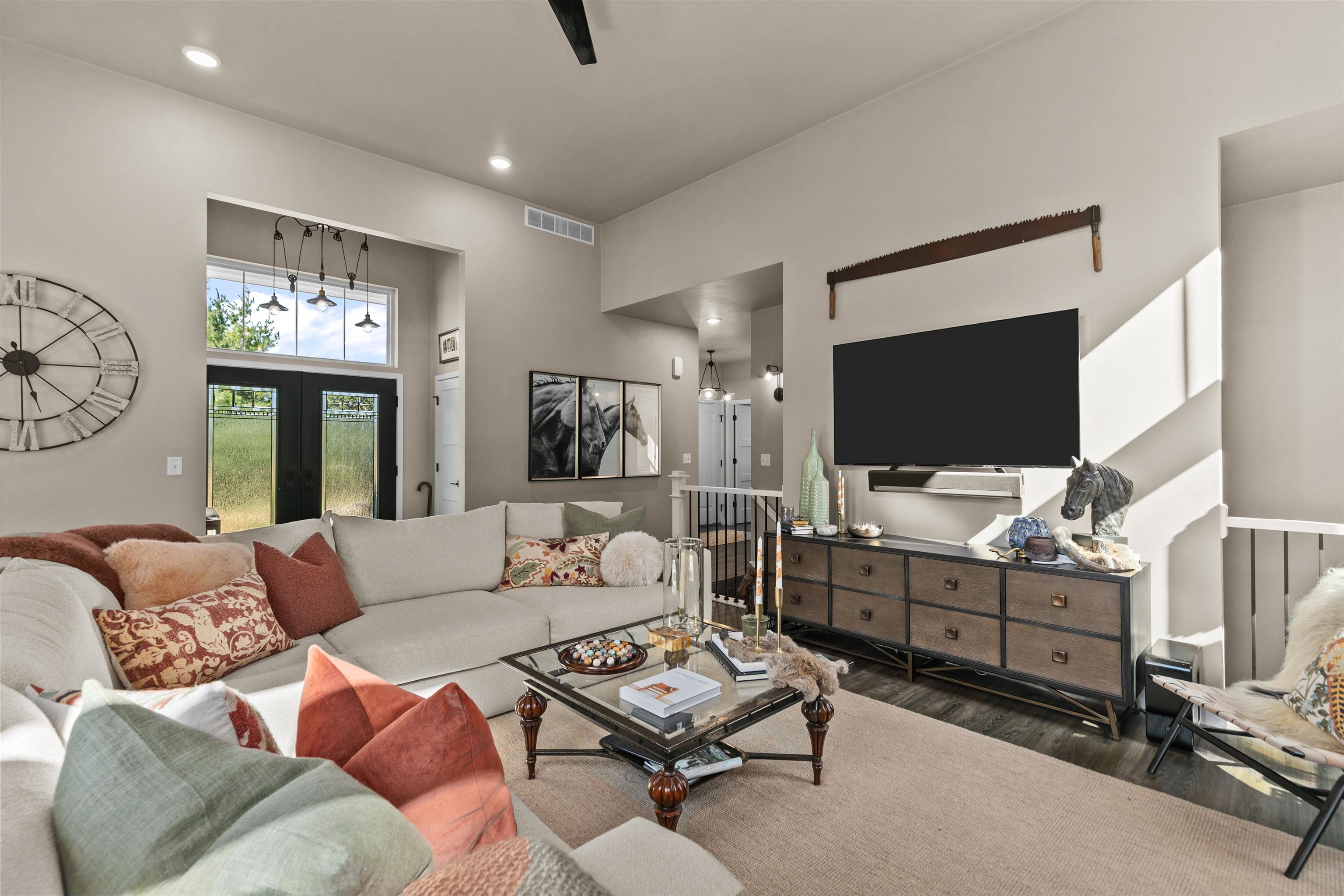 10257 Yellow Brick Road Property Photo 13
