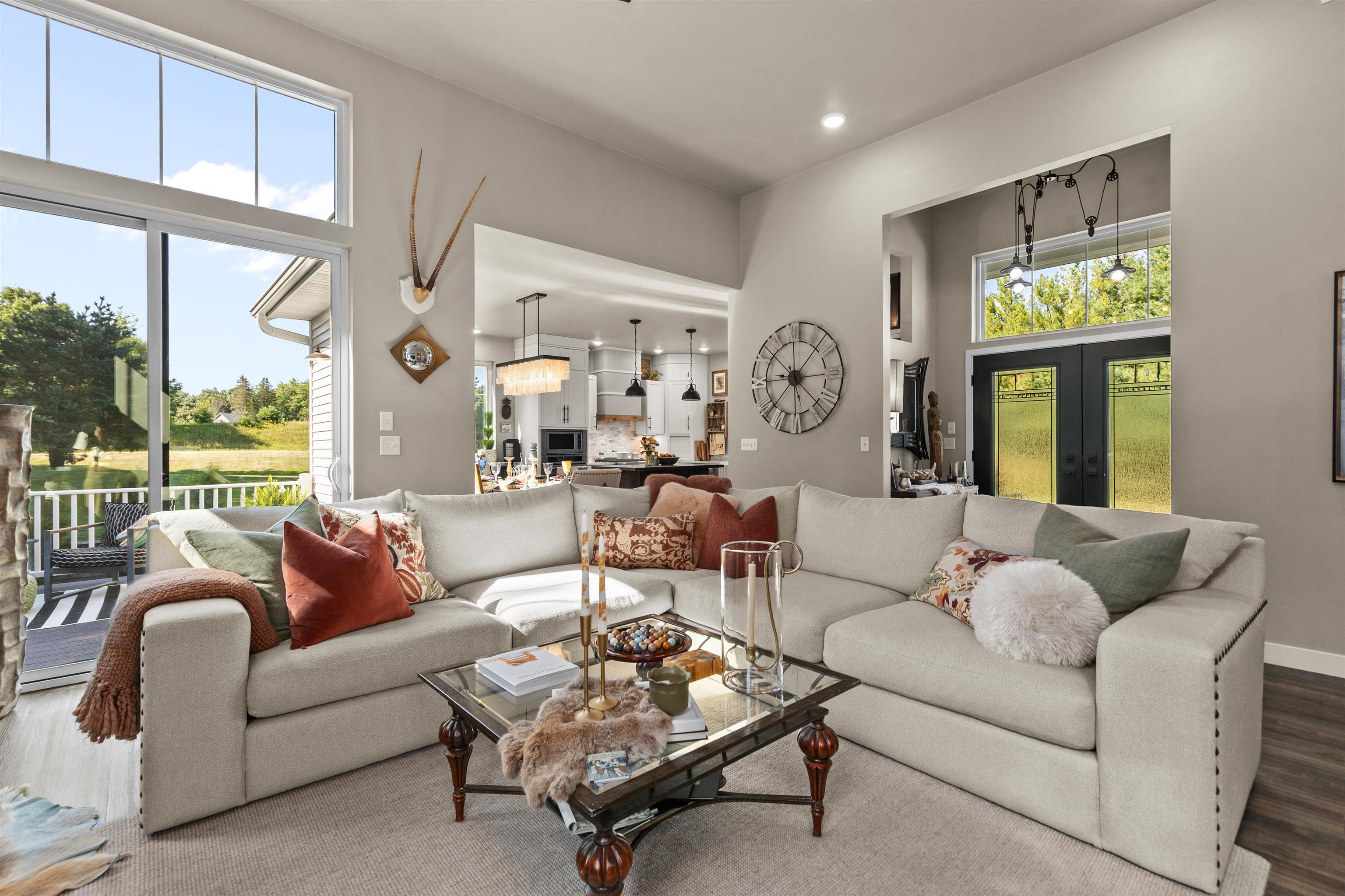 10257 Yellow Brick Road Property Photo 14