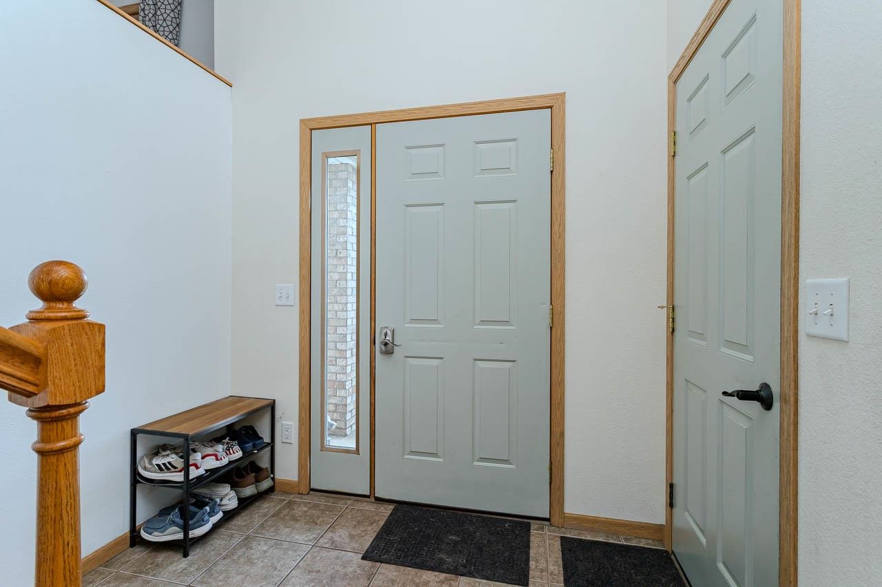 2066 Timothy Lane Property Photo 5