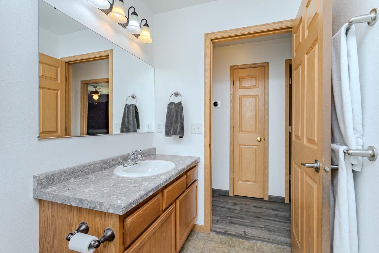 2066 Timothy Lane Property Photo 15