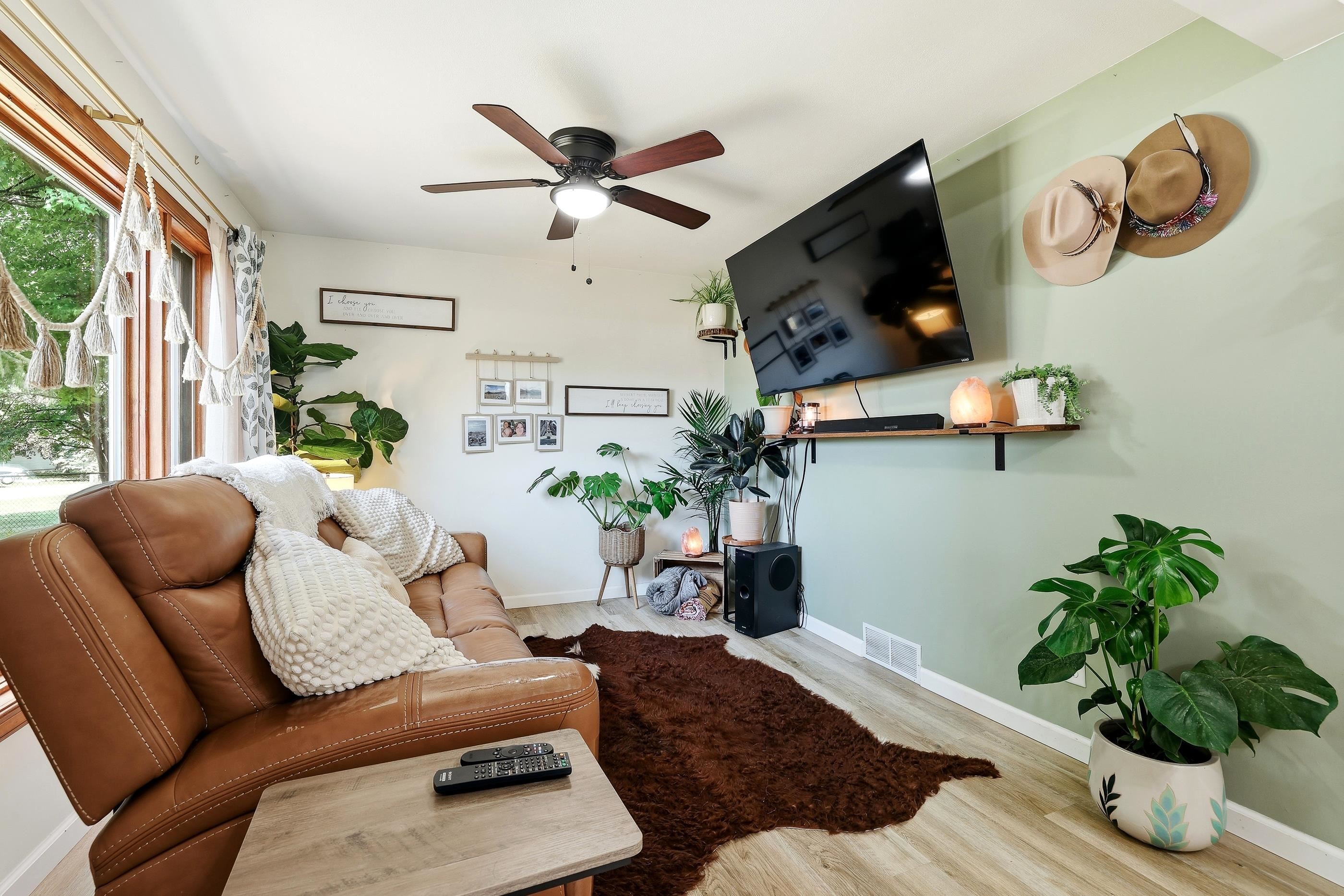 227909 Partridge Avenue Property Photo 5