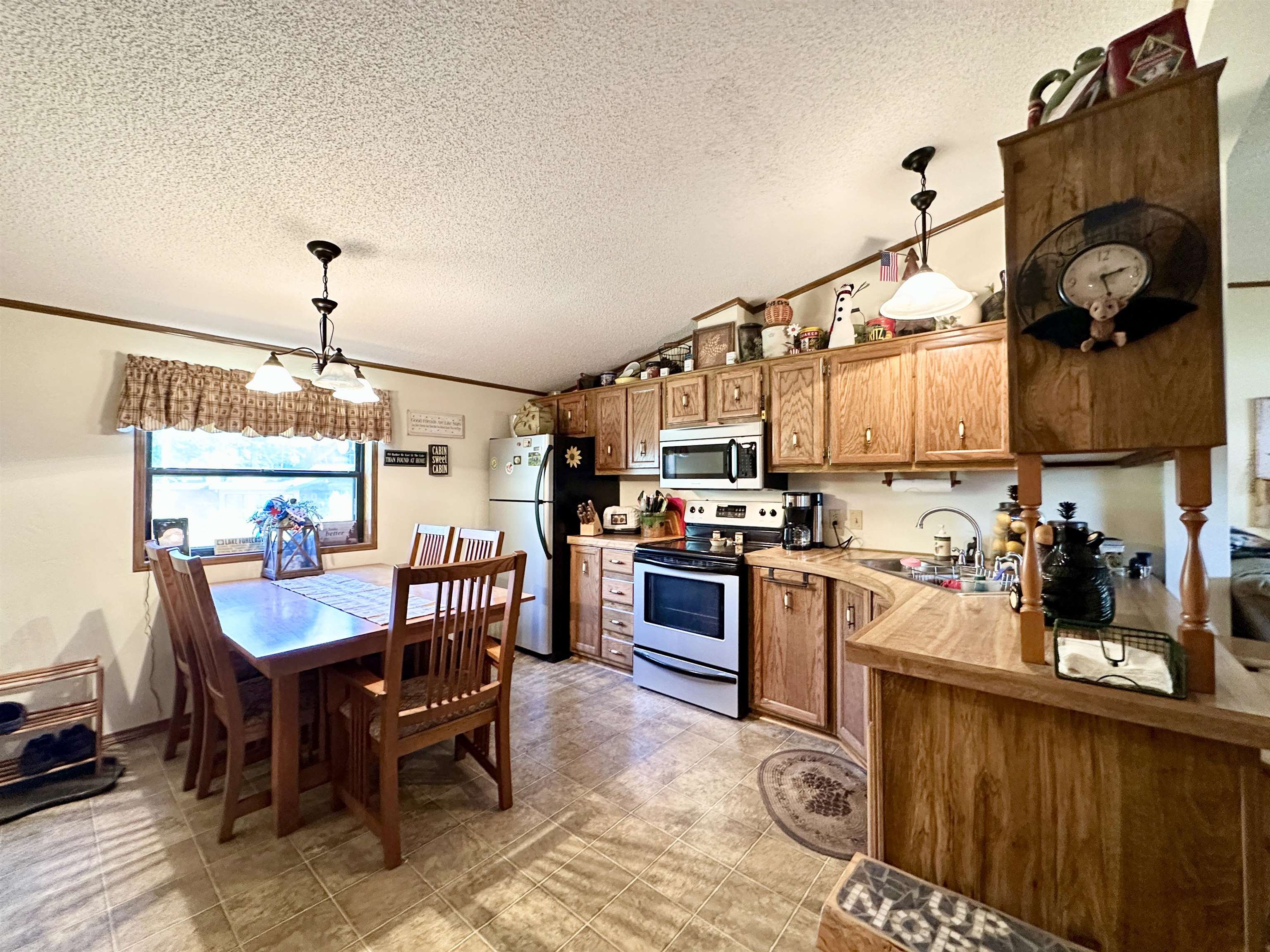 W6028 N Bay Circle Property Photo 7