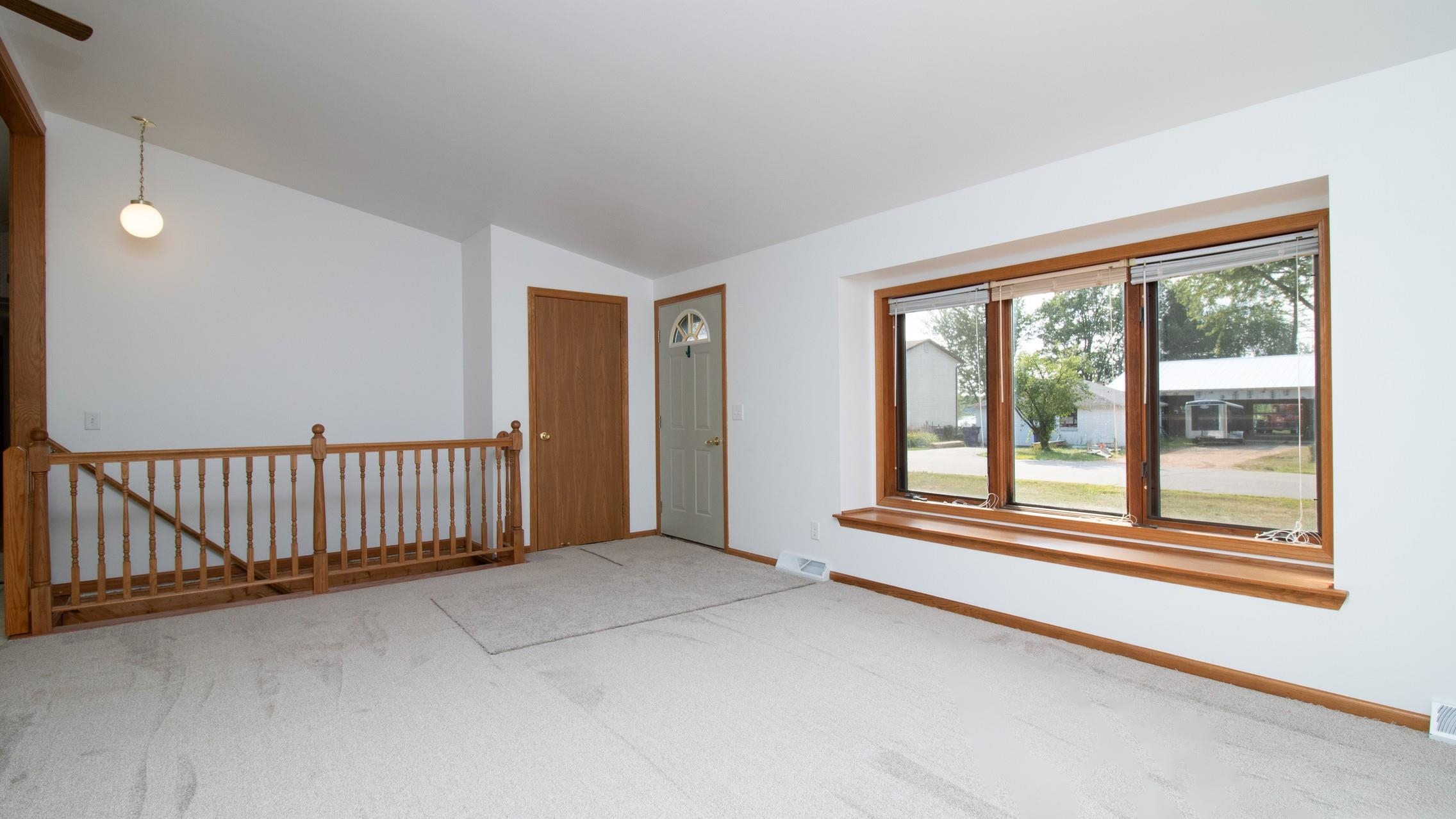 970 River Road Property Photo 3